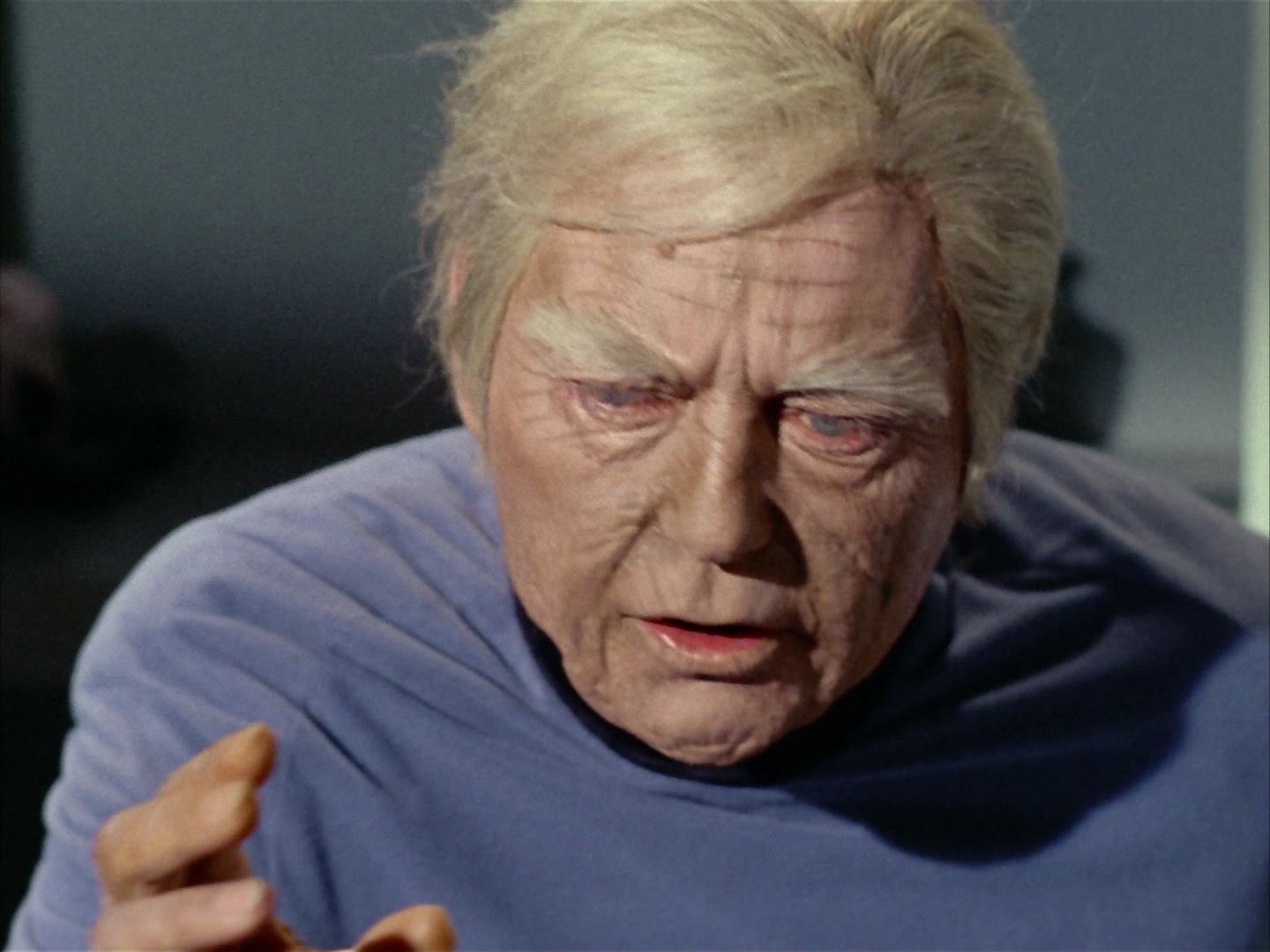 ariane179254_StarTrek_2x12_TheDeadlyYears_2835.jpg