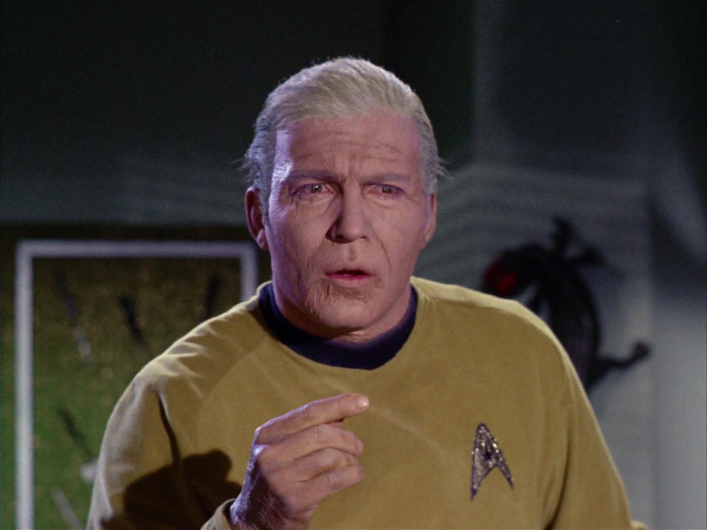 ariane179254_StarTrek_2x12_TheDeadlyYears_2836.jpg