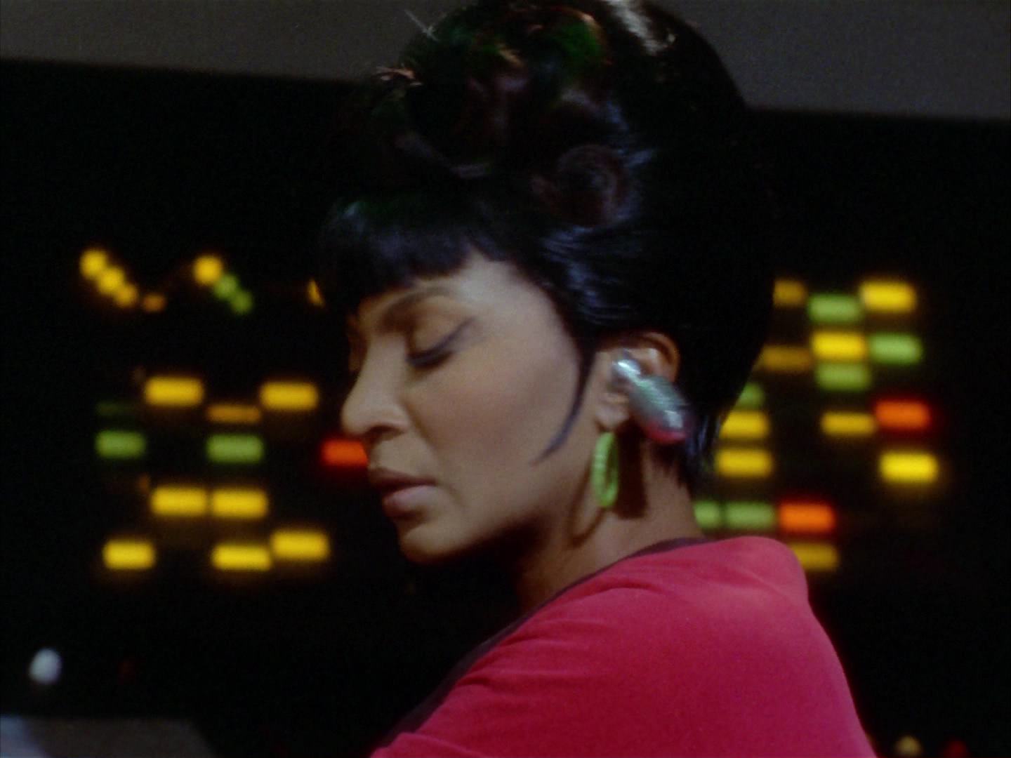 ariane179254_StarTrek_2x12_TheDeadlyYears_2885.jpg