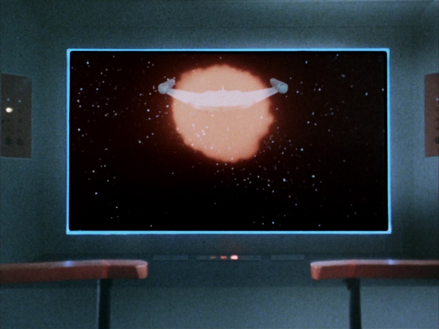 ariane179254_StarTrek_2x12_TheDeadlyYears_2905.jpg
