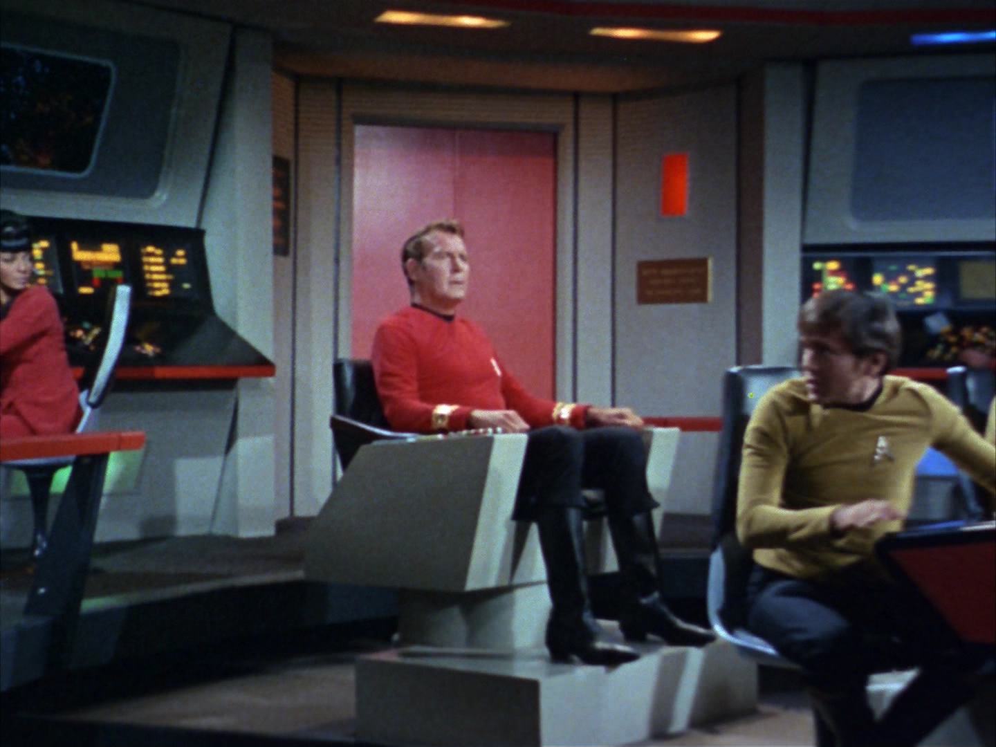 ariane179254_StarTrek_2x12_TheDeadlyYears_2906.jpg