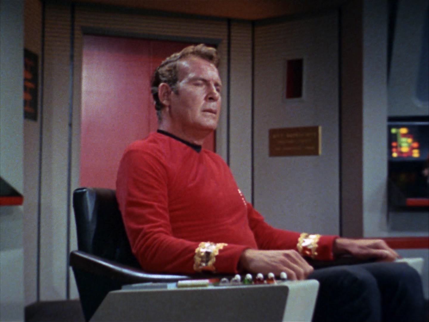 ariane179254_StarTrek_2x12_TheDeadlyYears_2909.jpg