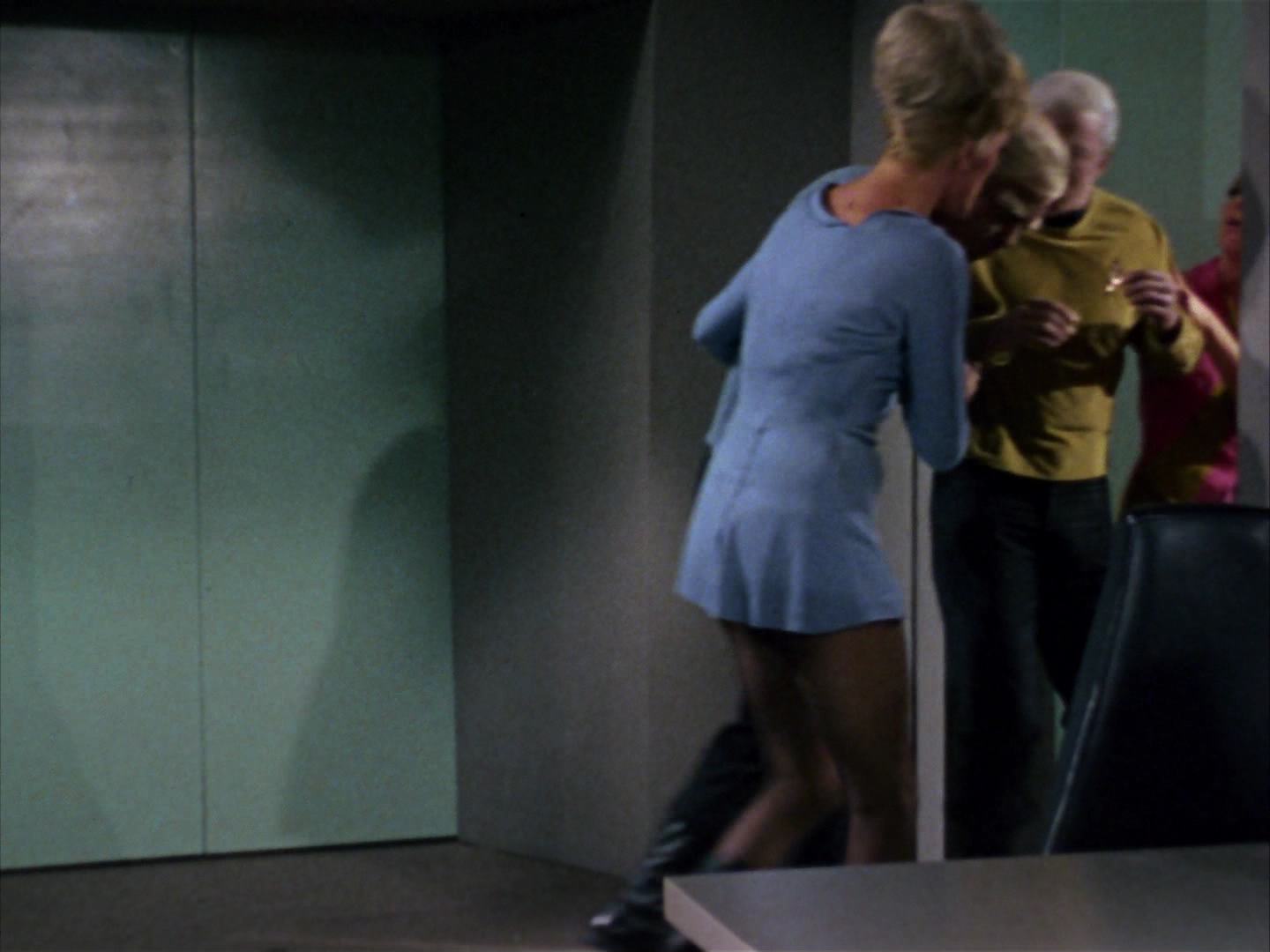ariane179254_StarTrek_2x12_TheDeadlyYears_2936.jpg