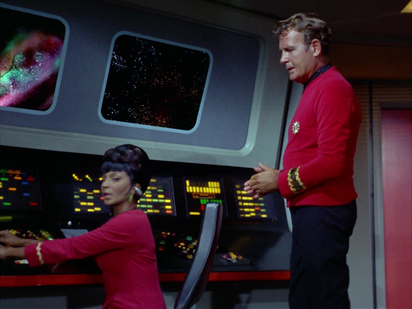 ariane179254_StarTrek_2x12_TheDeadlyYears_2941.jpg