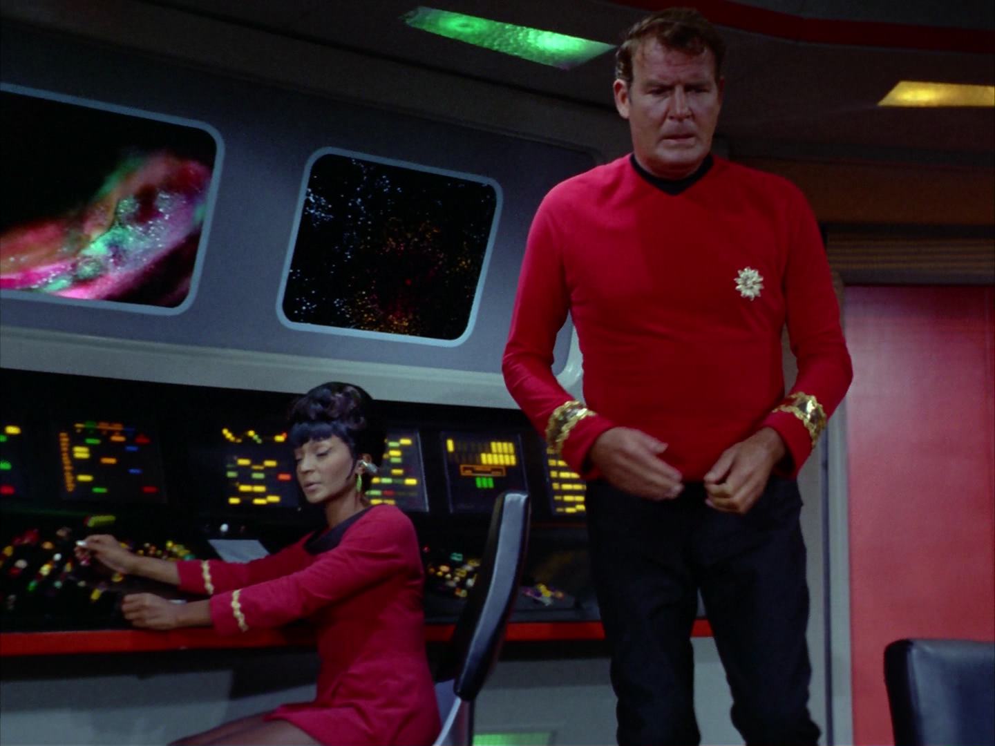 ariane179254_StarTrek_2x12_TheDeadlyYears_2952.jpg