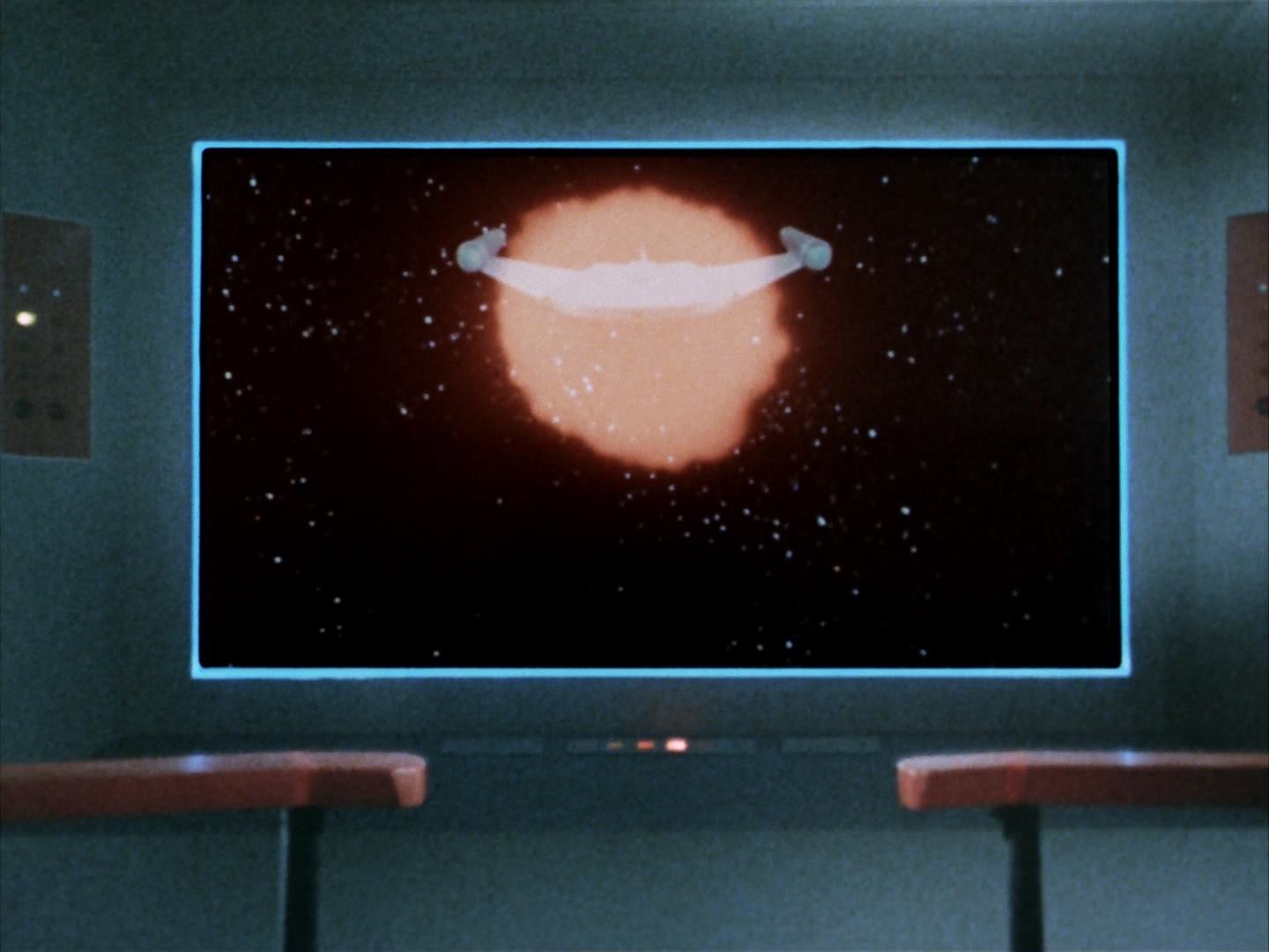 ariane179254_StarTrek_2x12_TheDeadlyYears_2961.jpg