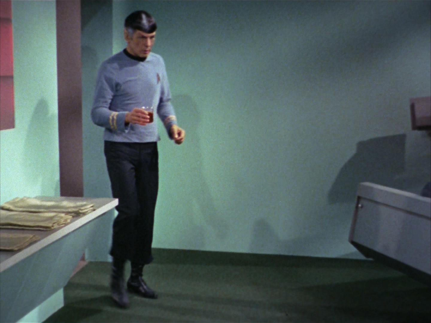 ariane179254_StarTrek_2x12_TheDeadlyYears_2986.jpg
