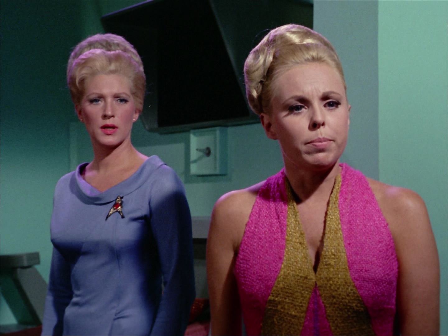 ariane179254_StarTrek_2x12_TheDeadlyYears_3025.jpg