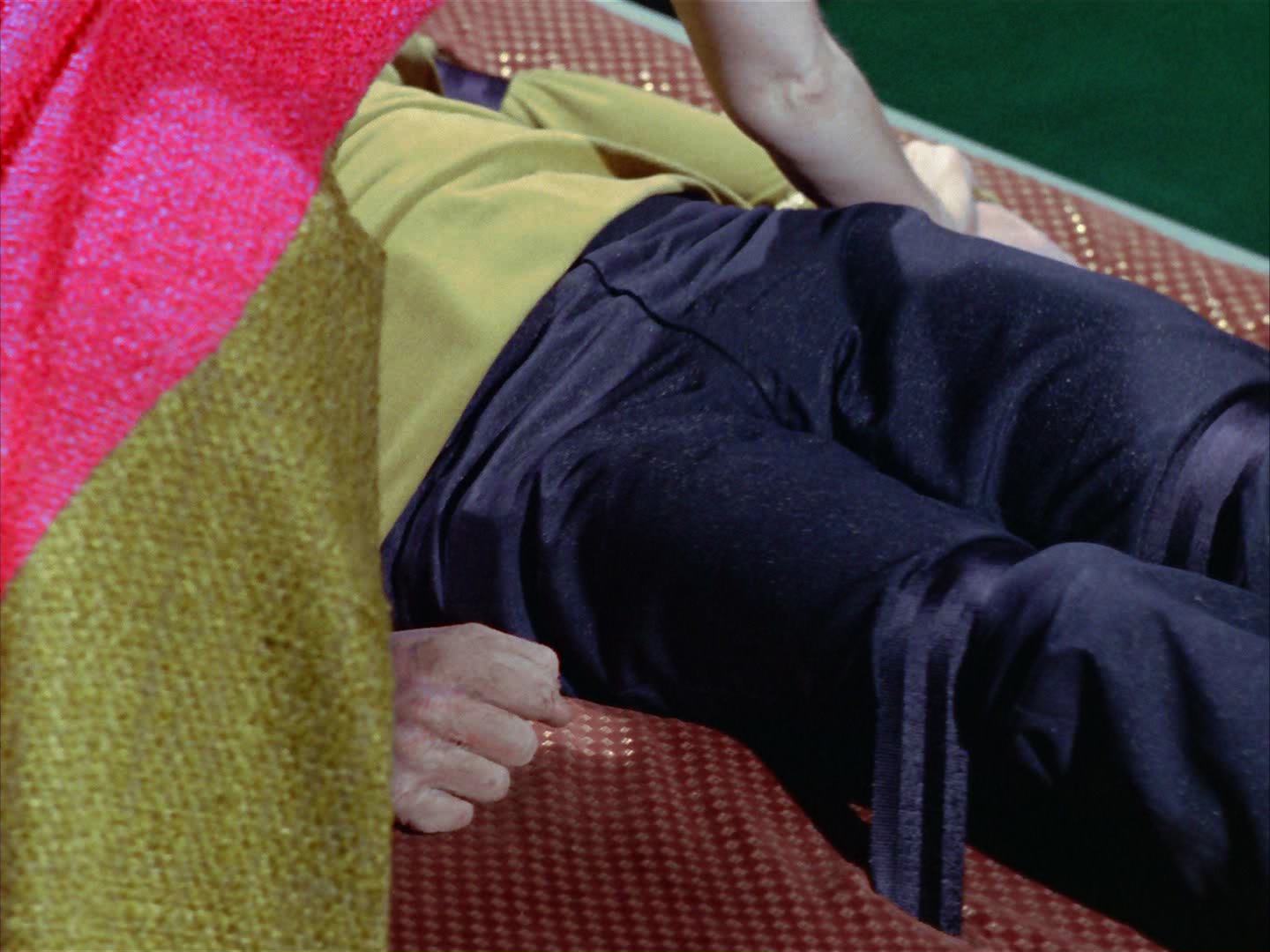 ariane179254_StarTrek_2x12_TheDeadlyYears_3079.jpg