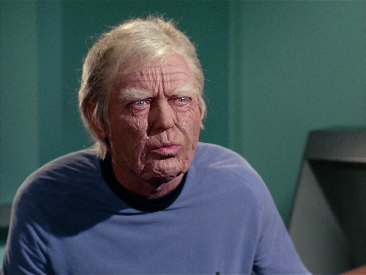 ariane179254_StarTrek_2x12_TheDeadlyYears_3080.jpg