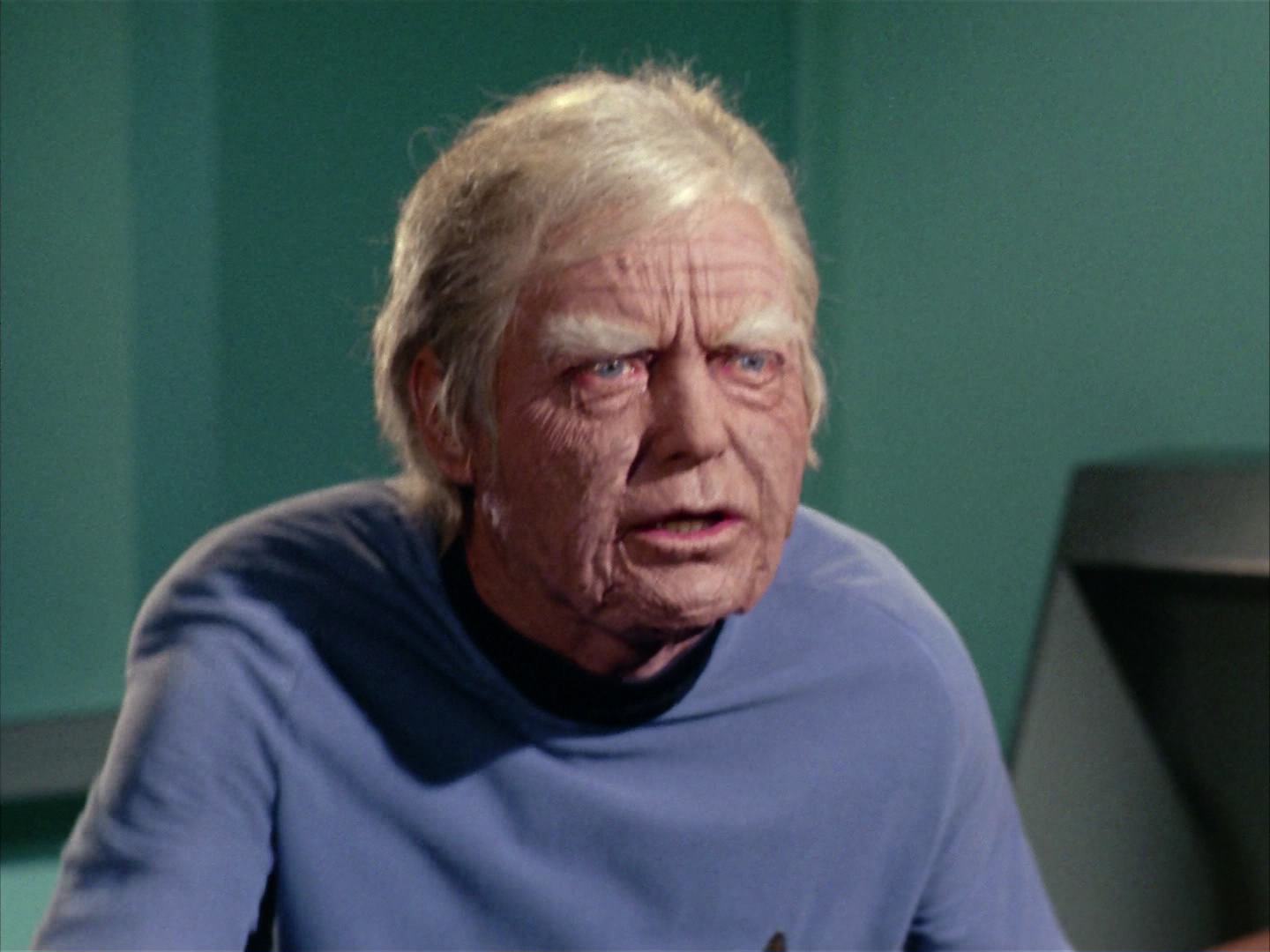 ariane179254_StarTrek_2x12_TheDeadlyYears_3082.jpg
