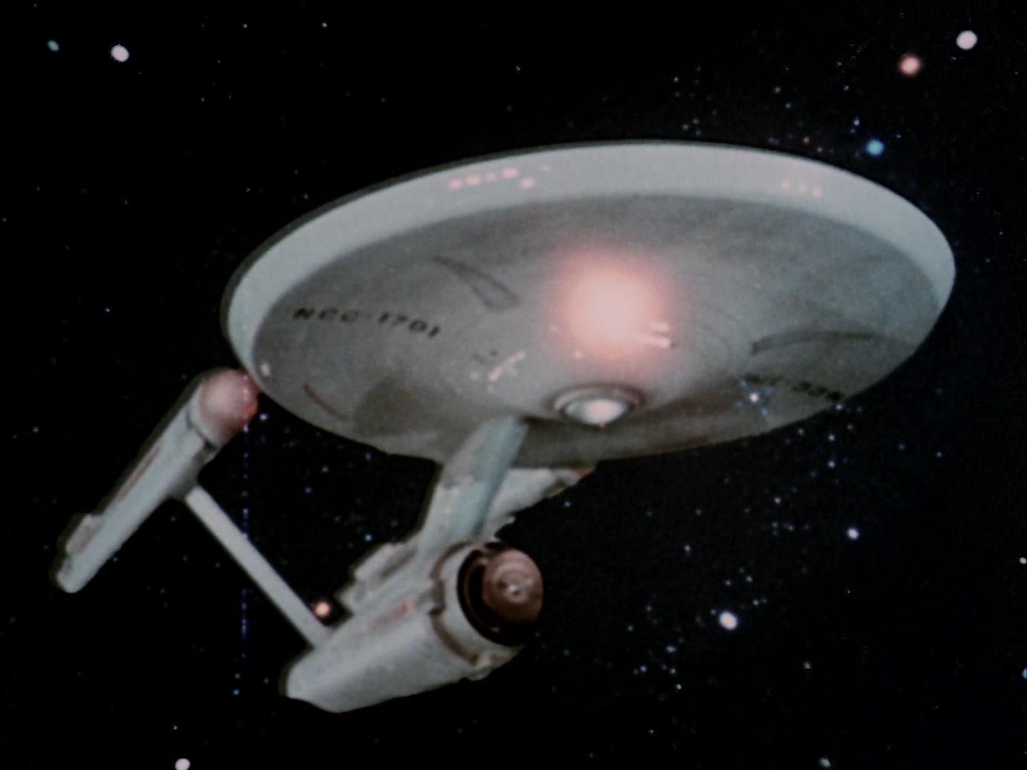 ariane179254_StarTrek_2x12_TheDeadlyYears_3120.jpg