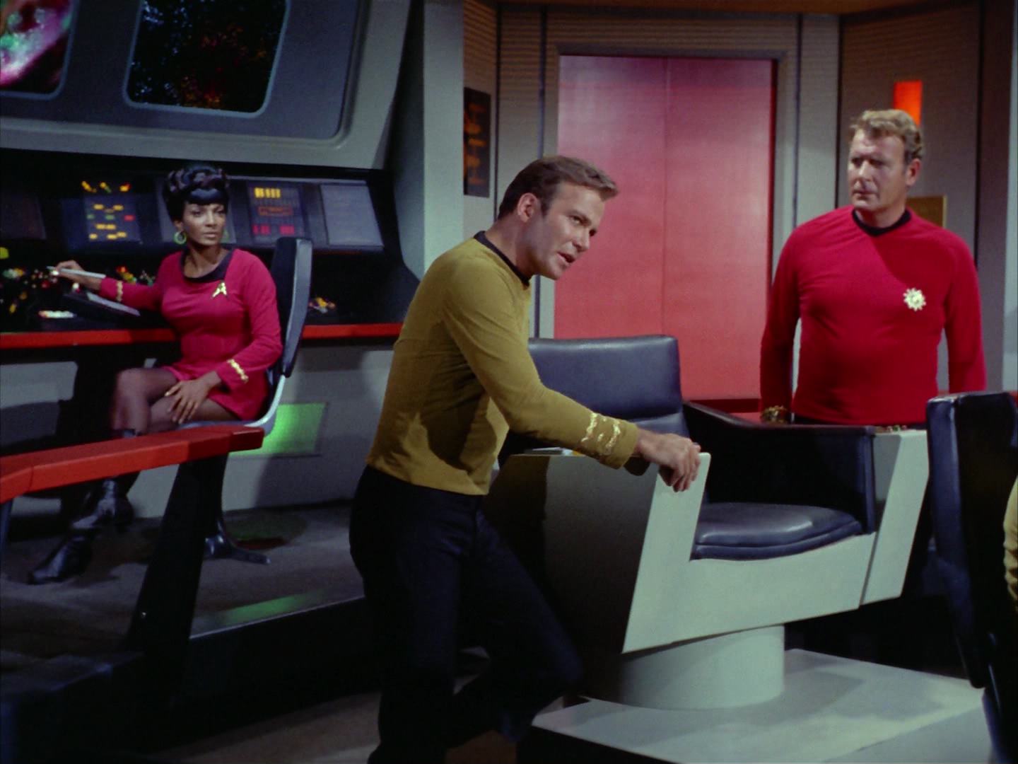 ariane179254_StarTrek_2x12_TheDeadlyYears_3154.jpg