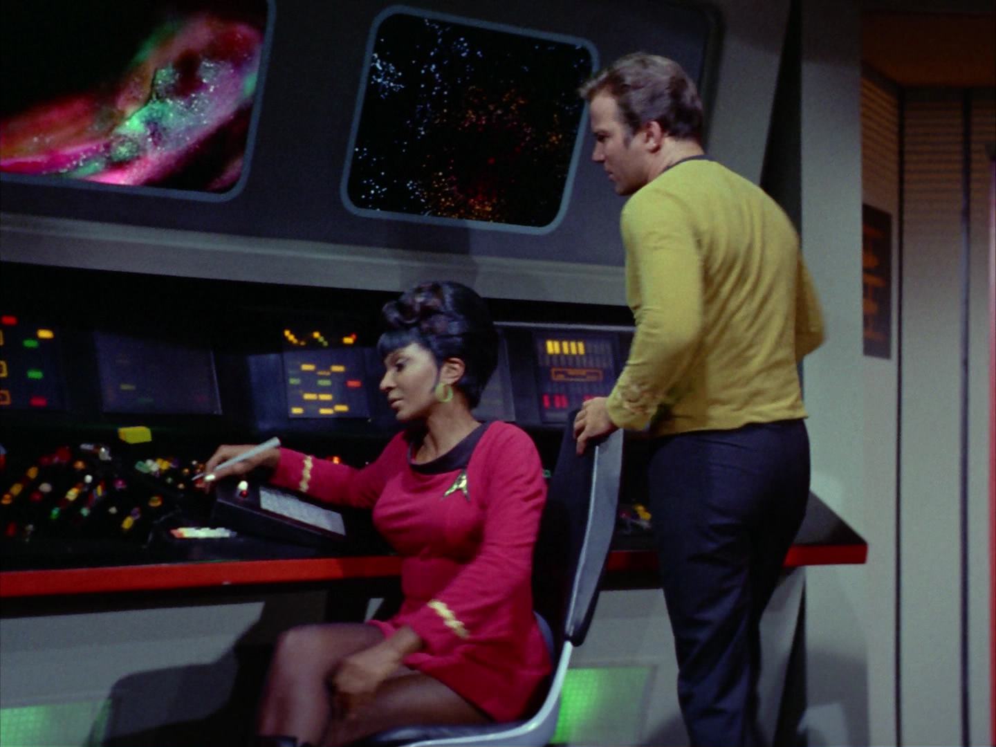 ariane179254_StarTrek_2x12_TheDeadlyYears_3161.jpg