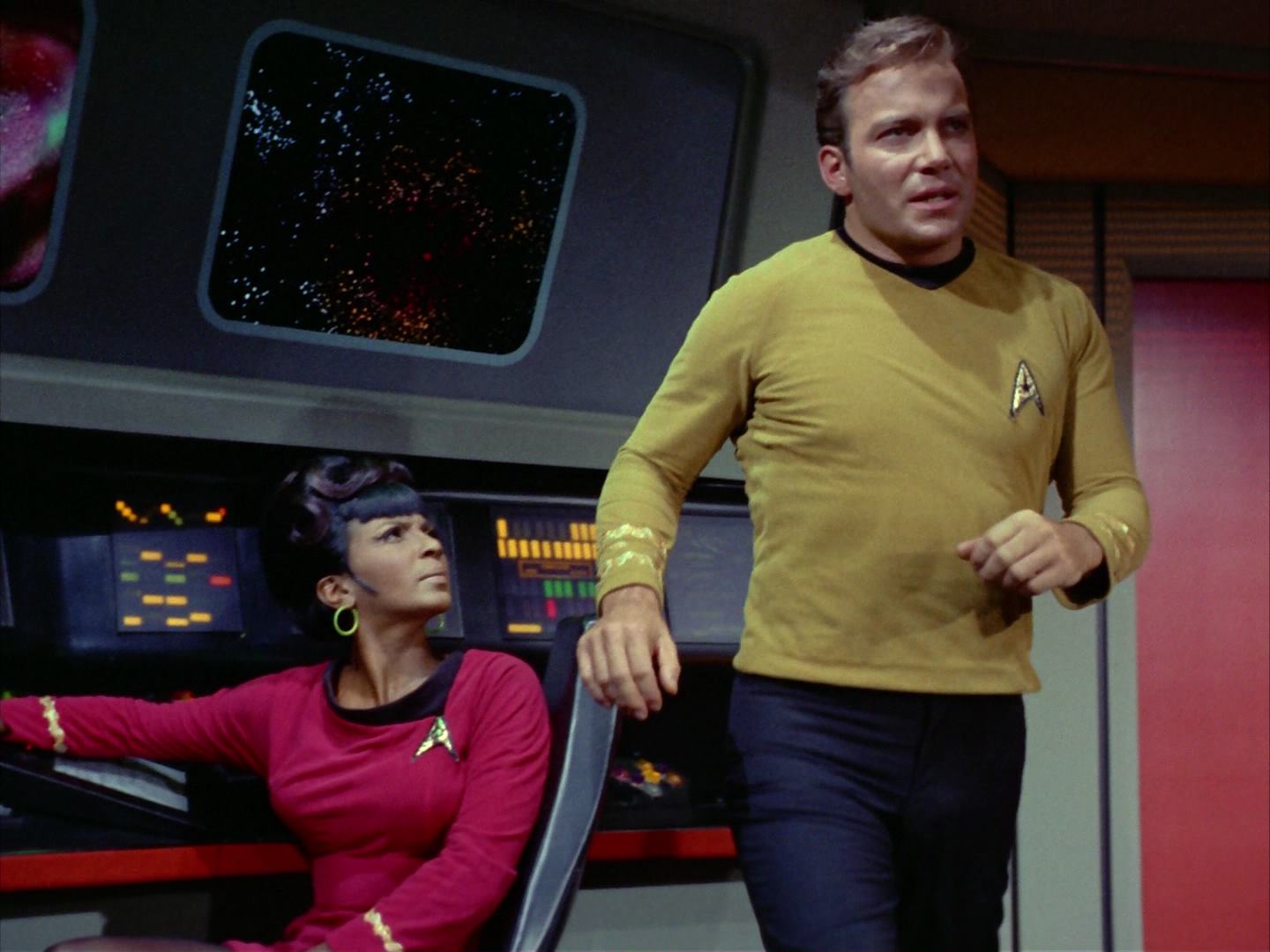 ariane179254_StarTrek_2x12_TheDeadlyYears_3199.jpg