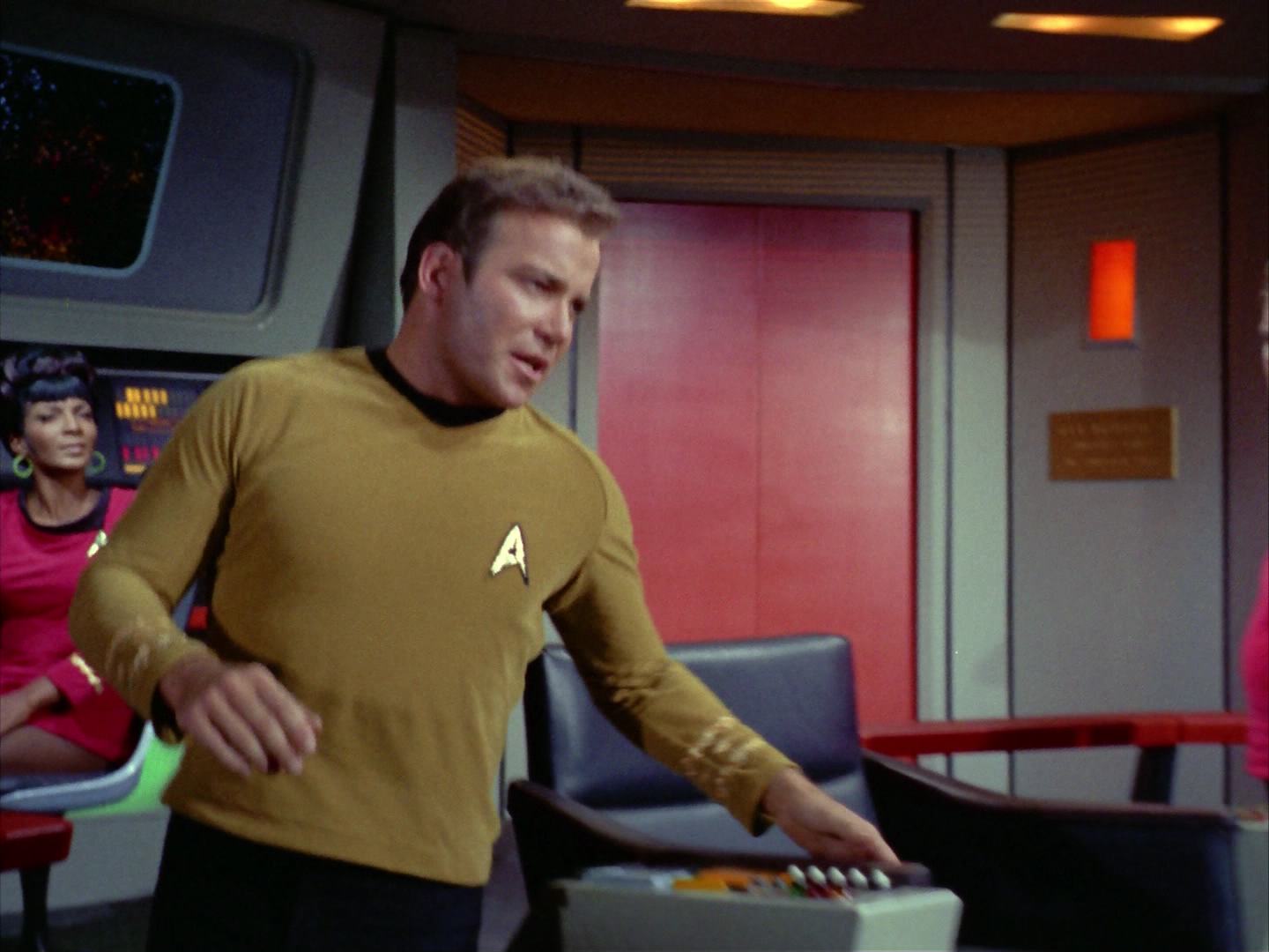 ariane179254_StarTrek_2x12_TheDeadlyYears_3201.jpg