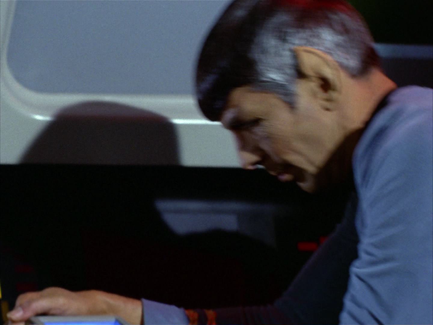 ariane179254_StarTrek_2x12_TheDeadlyYears_3265.jpg