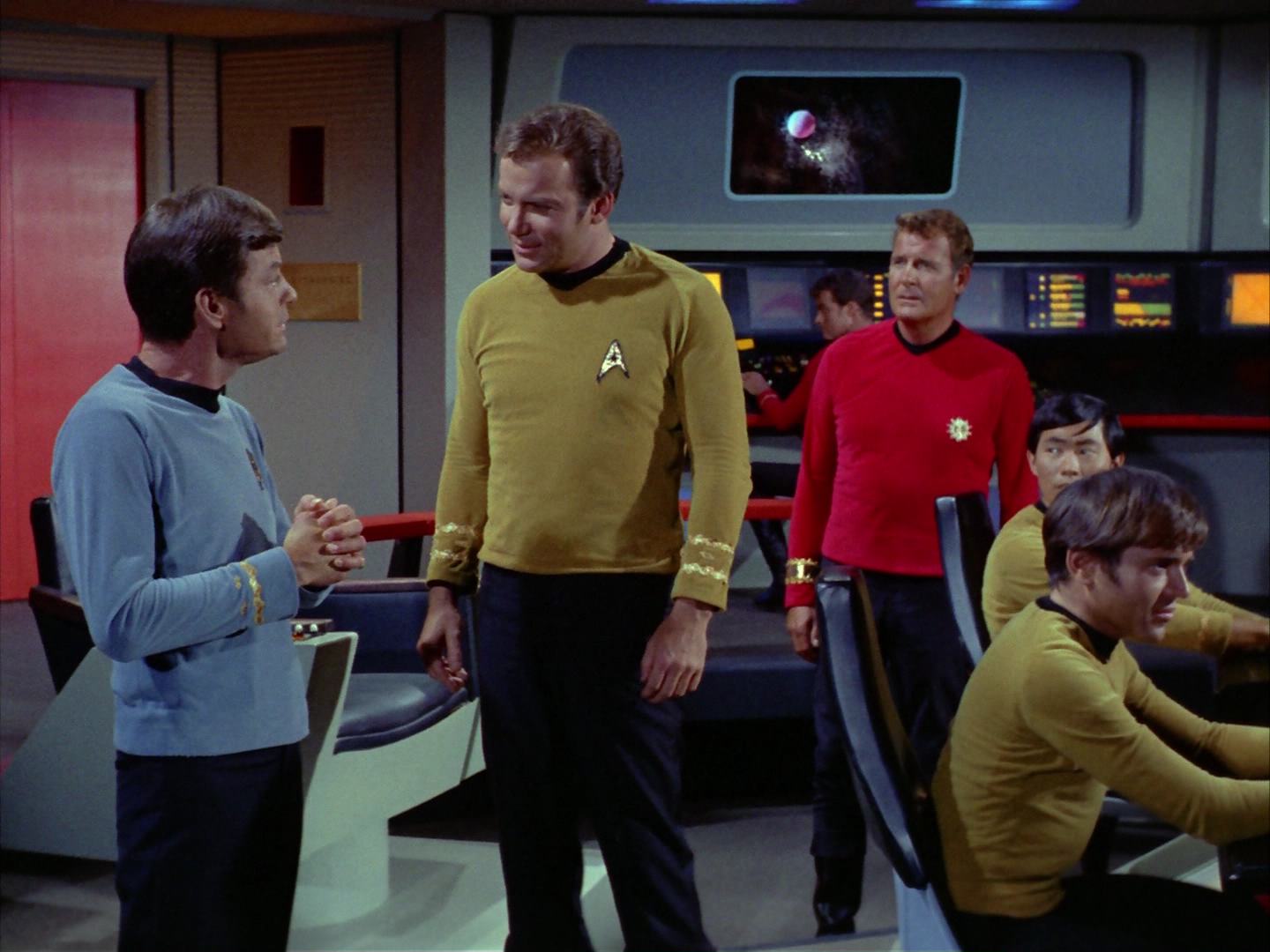ariane179254_StarTrek_2x12_TheDeadlyYears_3327.jpg