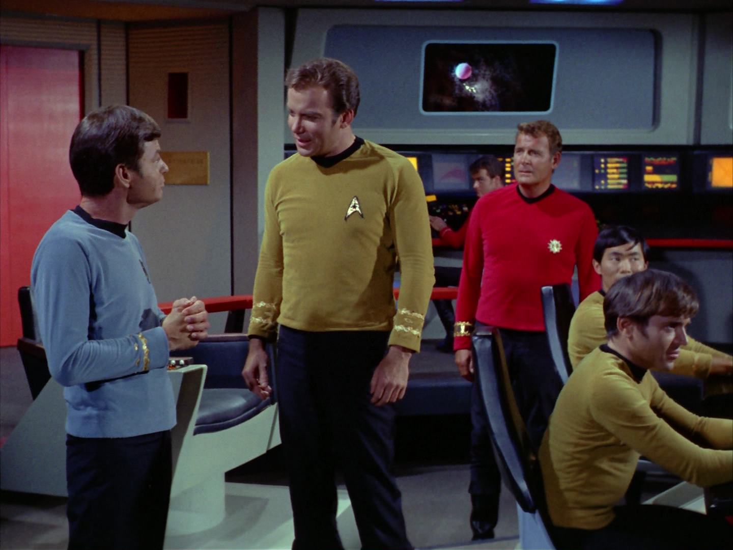 ariane179254_StarTrek_2x12_TheDeadlyYears_3328.jpg