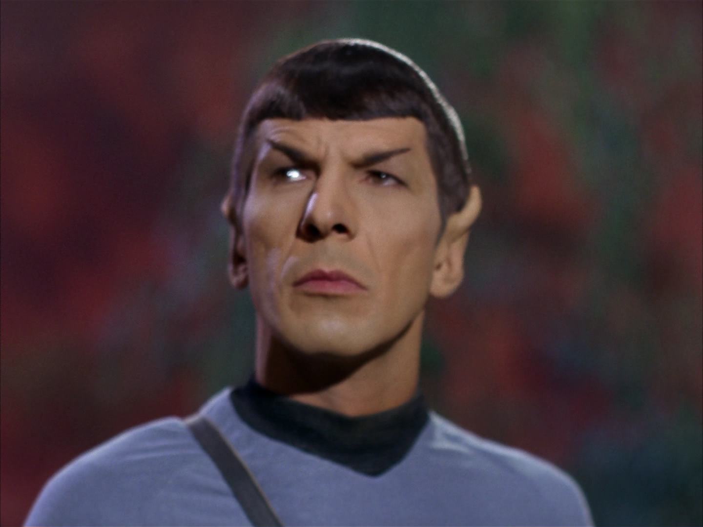 ariane179254_StarTrek_2x13_Obsession_0078.jpg