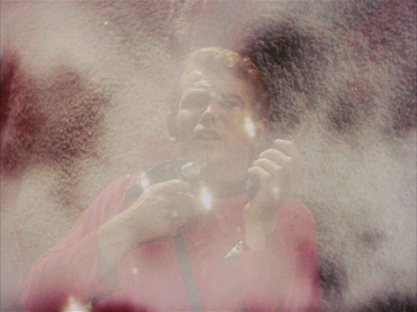 ariane179254_StarTrek_2x13_Obsession_0224.jpg