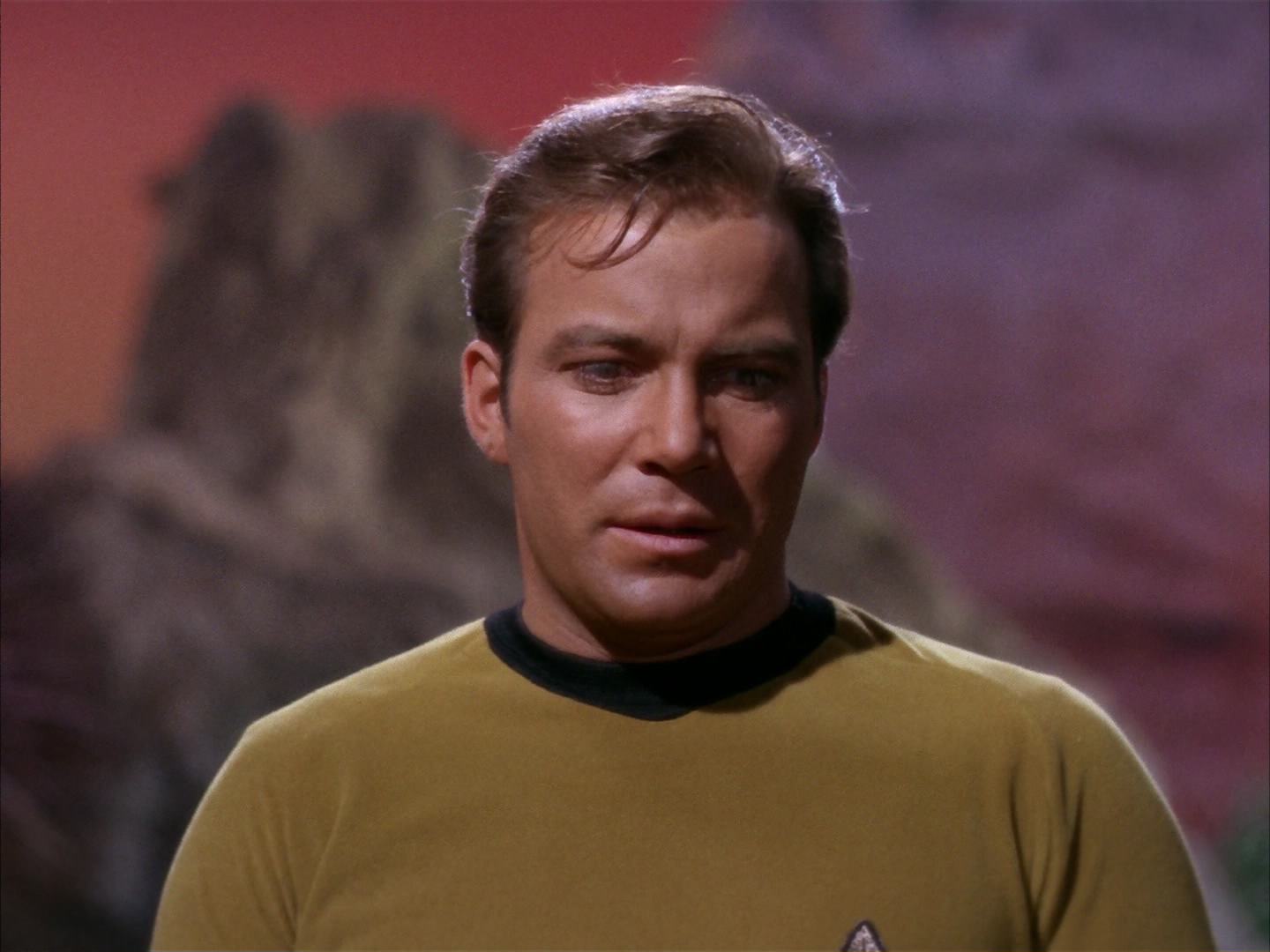 ariane179254_StarTrek_2x13_Obsession_0290.jpg