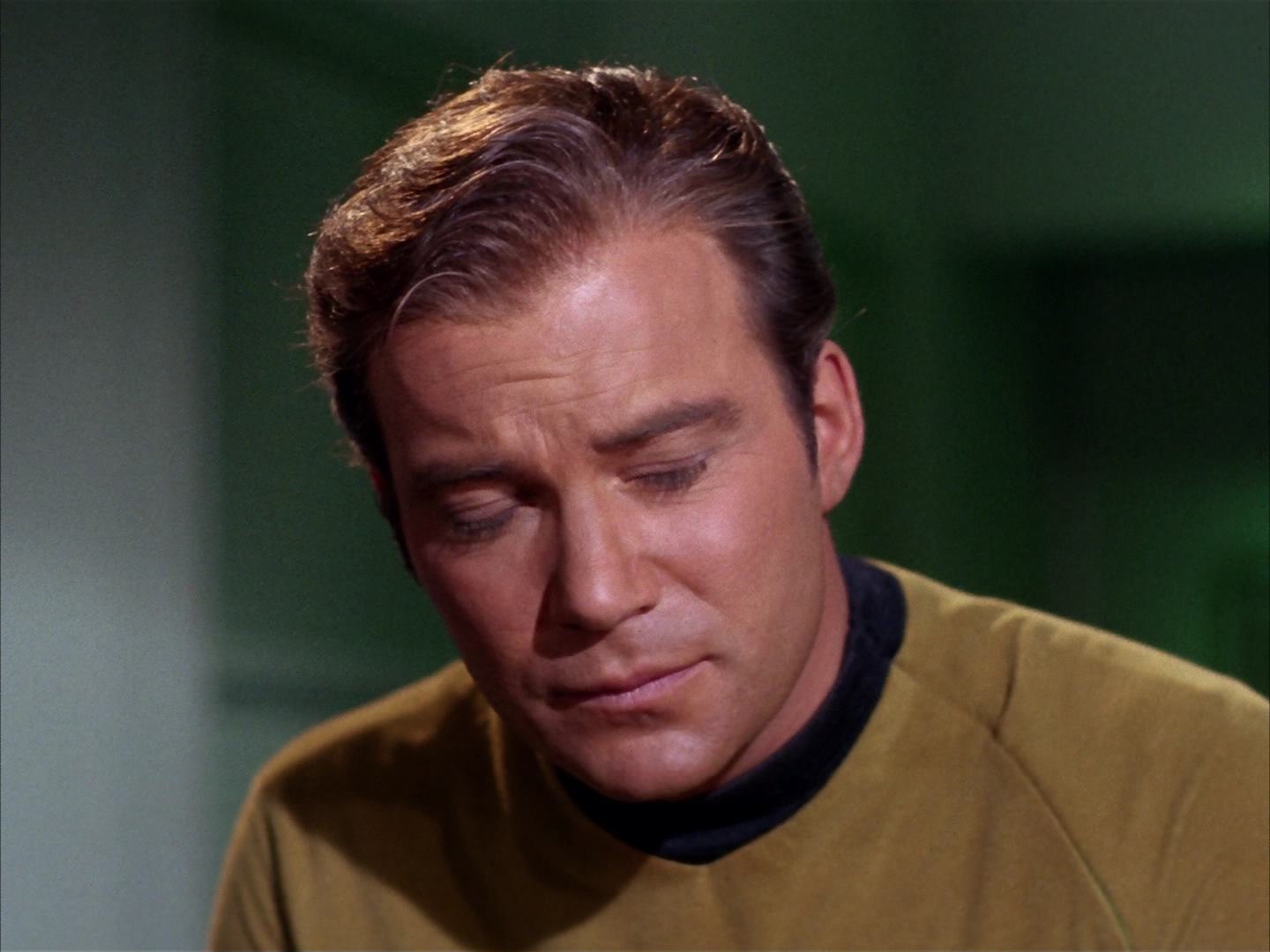 ariane179254_StarTrek_2x13_Obsession_0426.jpg