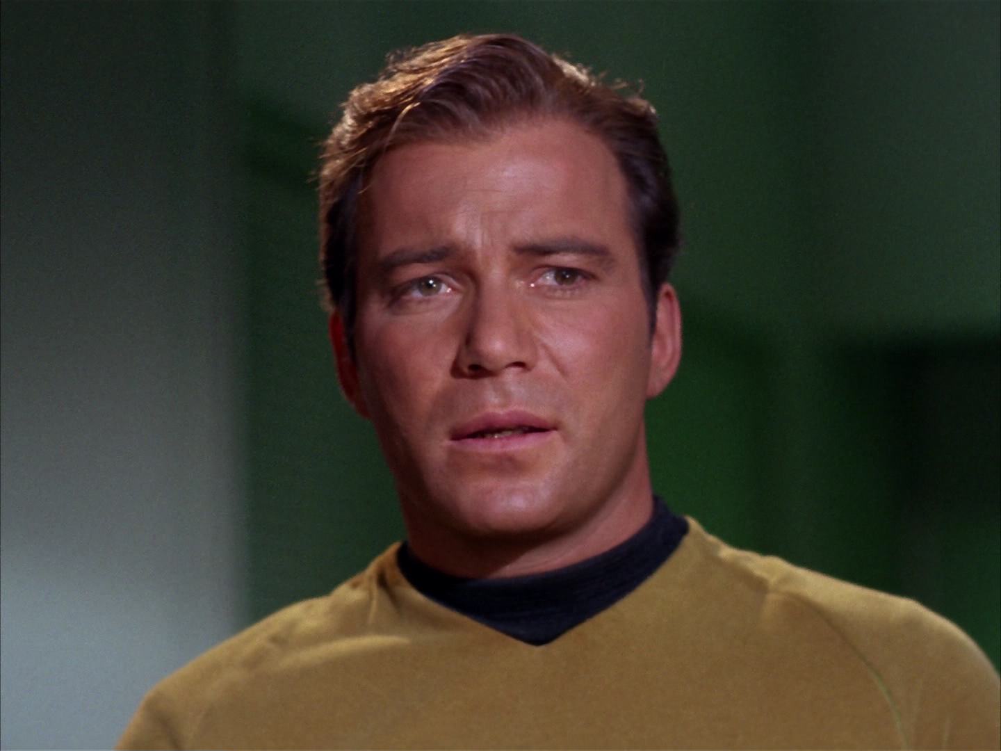 ariane179254_StarTrek_2x13_Obsession_0478.jpg