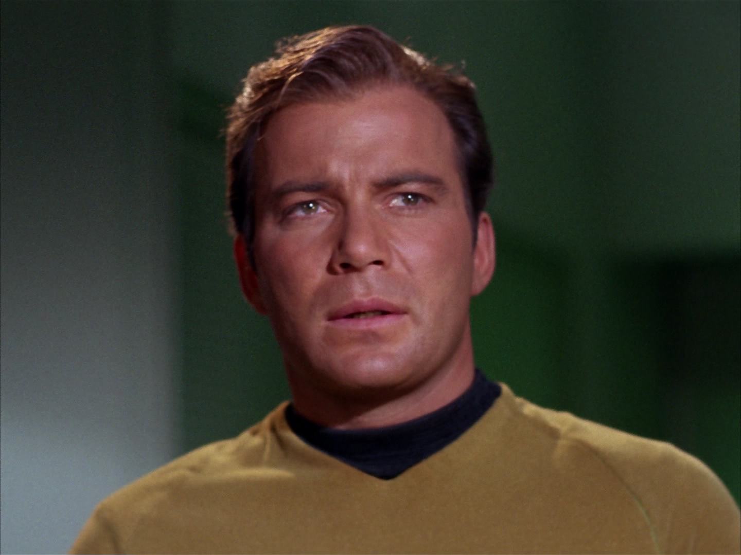 ariane179254_StarTrek_2x13_Obsession_0512.jpg