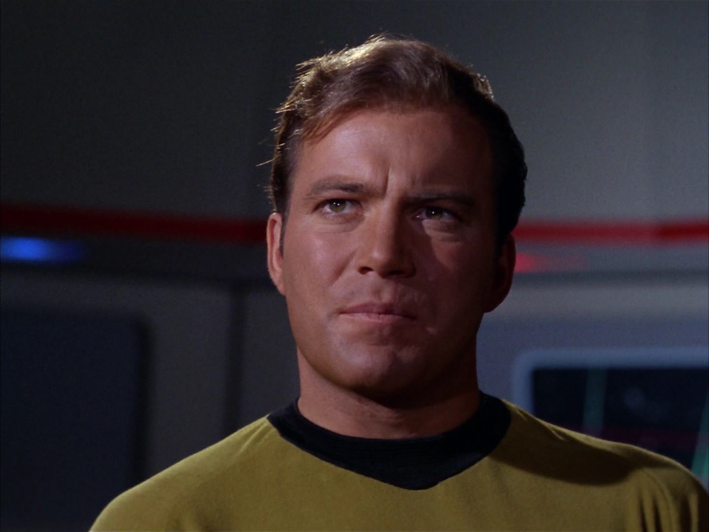 ariane179254_StarTrek_2x13_Obsession_0701.jpg