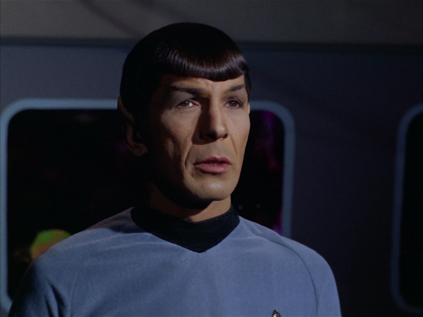 ariane179254_StarTrek_2x13_Obsession_0714.jpg