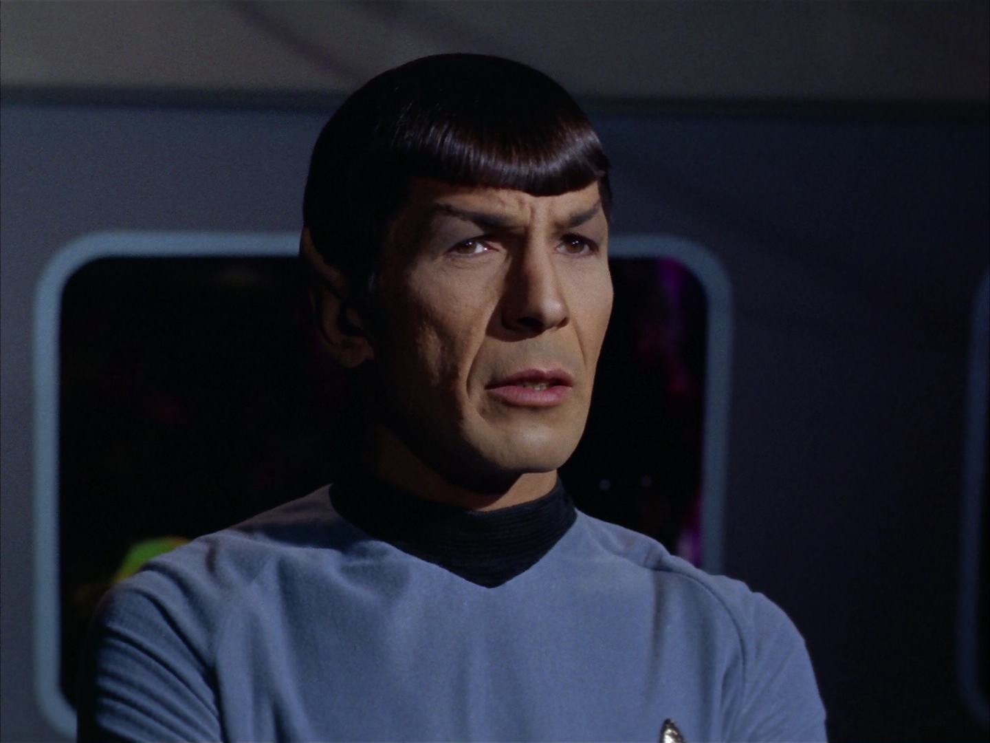 ariane179254_StarTrek_2x13_Obsession_0733.jpg