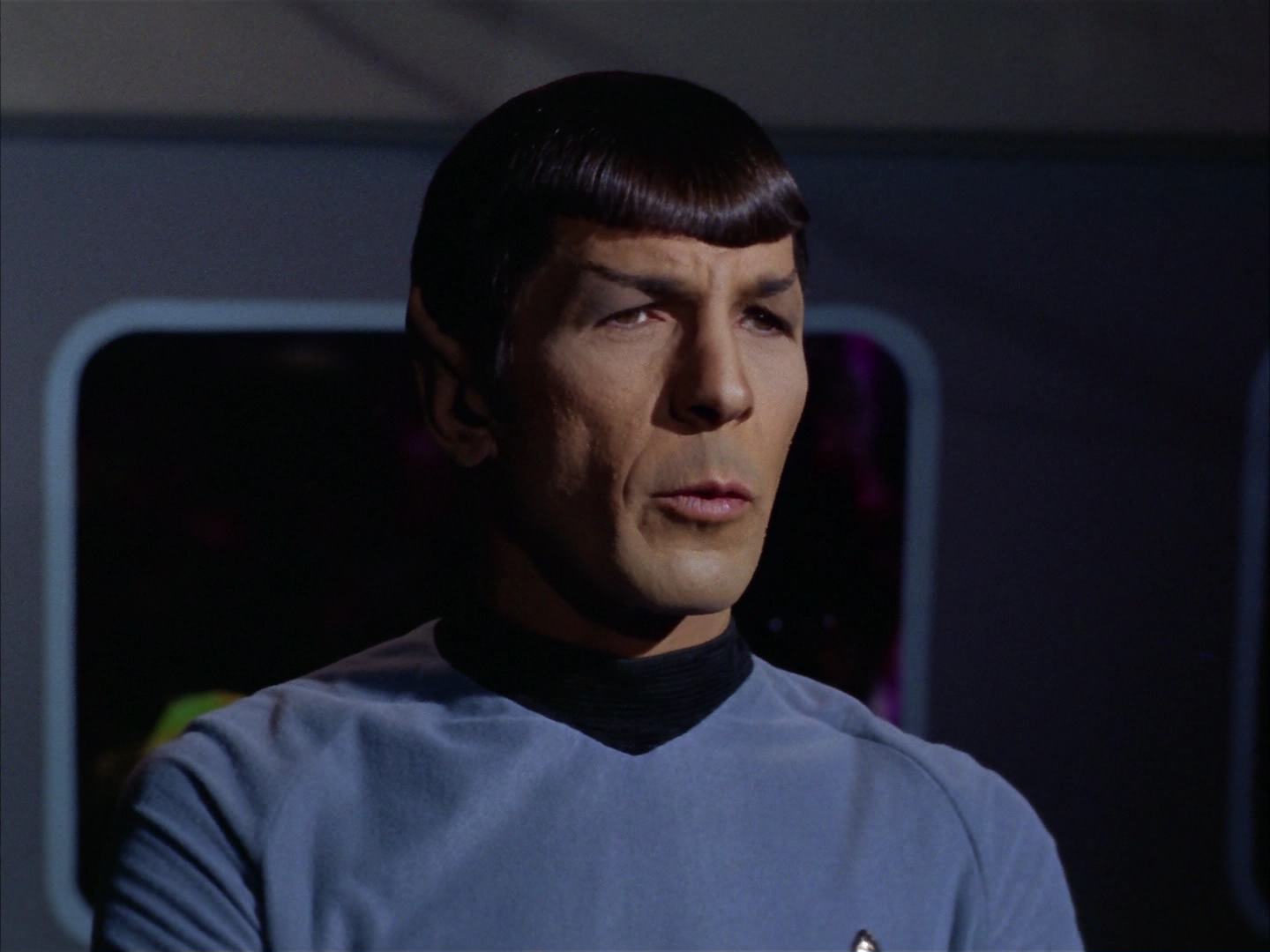 ariane179254_StarTrek_2x13_Obsession_0758.jpg