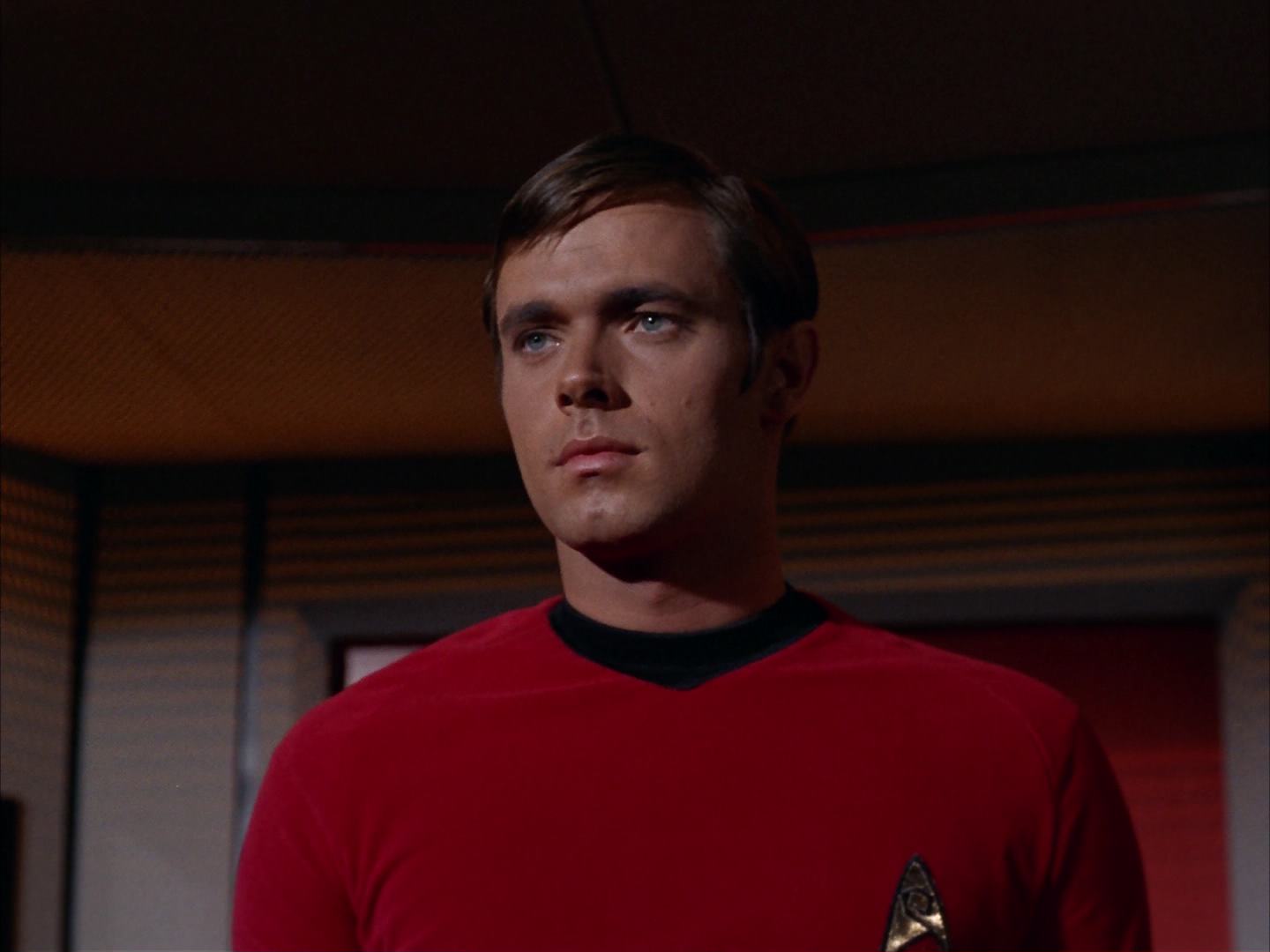 ariane179254_StarTrek_2x13_Obsession_0769.jpg