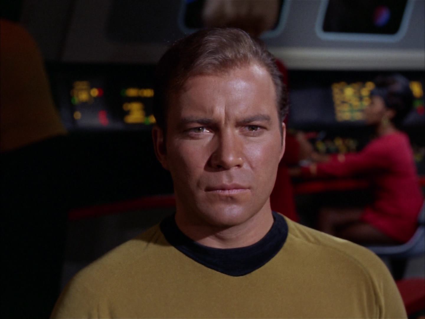ariane179254_StarTrek_2x13_Obsession_0773.jpg
