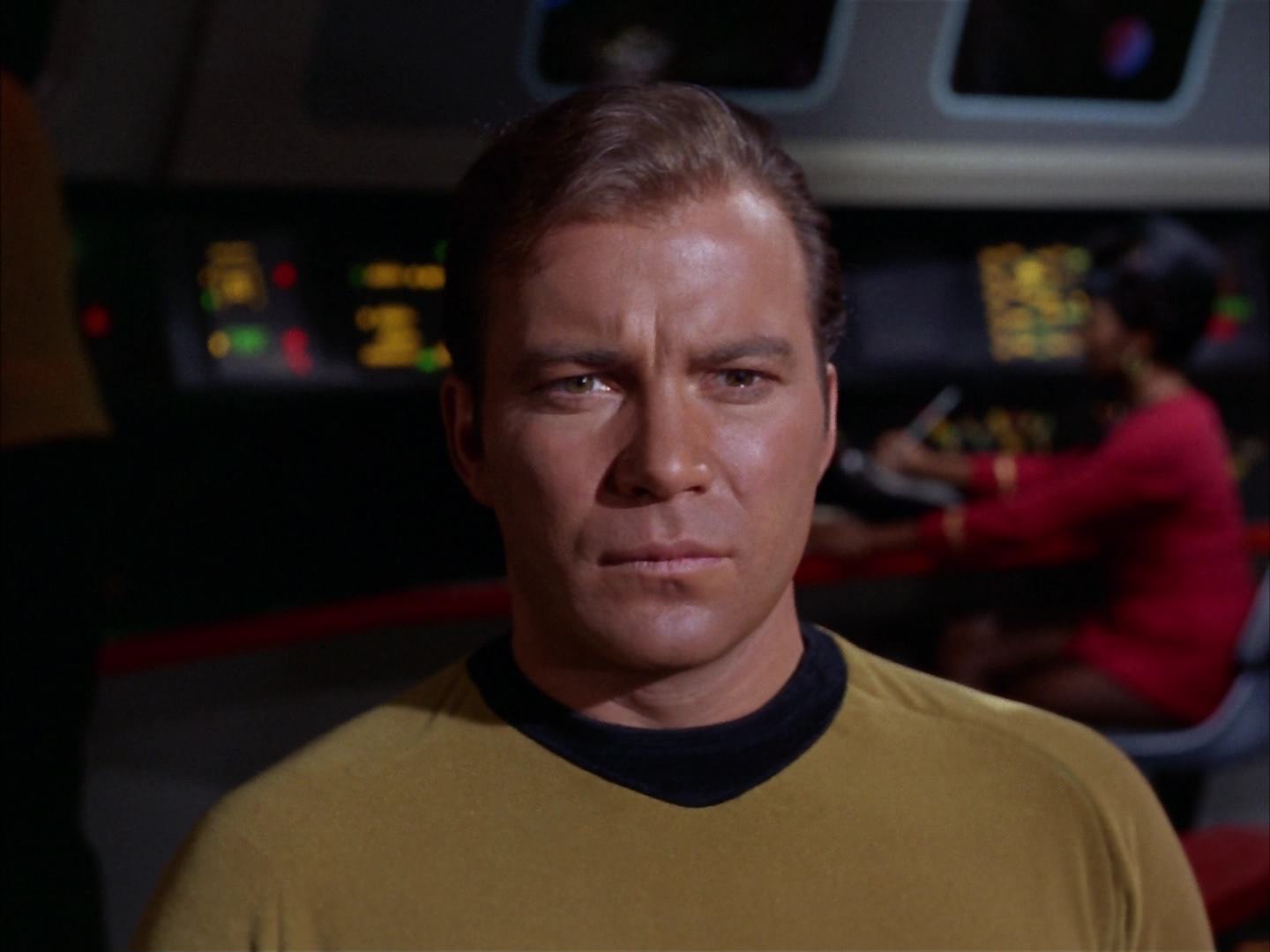 ariane179254_StarTrek_2x13_Obsession_0775.jpg