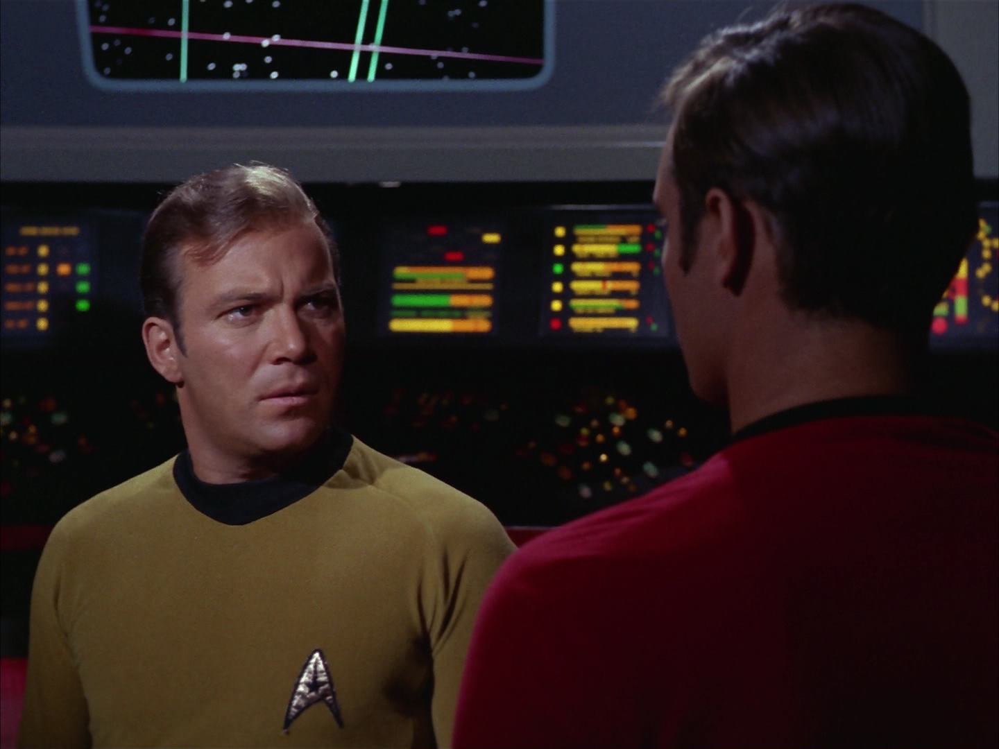 ariane179254_StarTrek_2x13_Obsession_0782.jpg