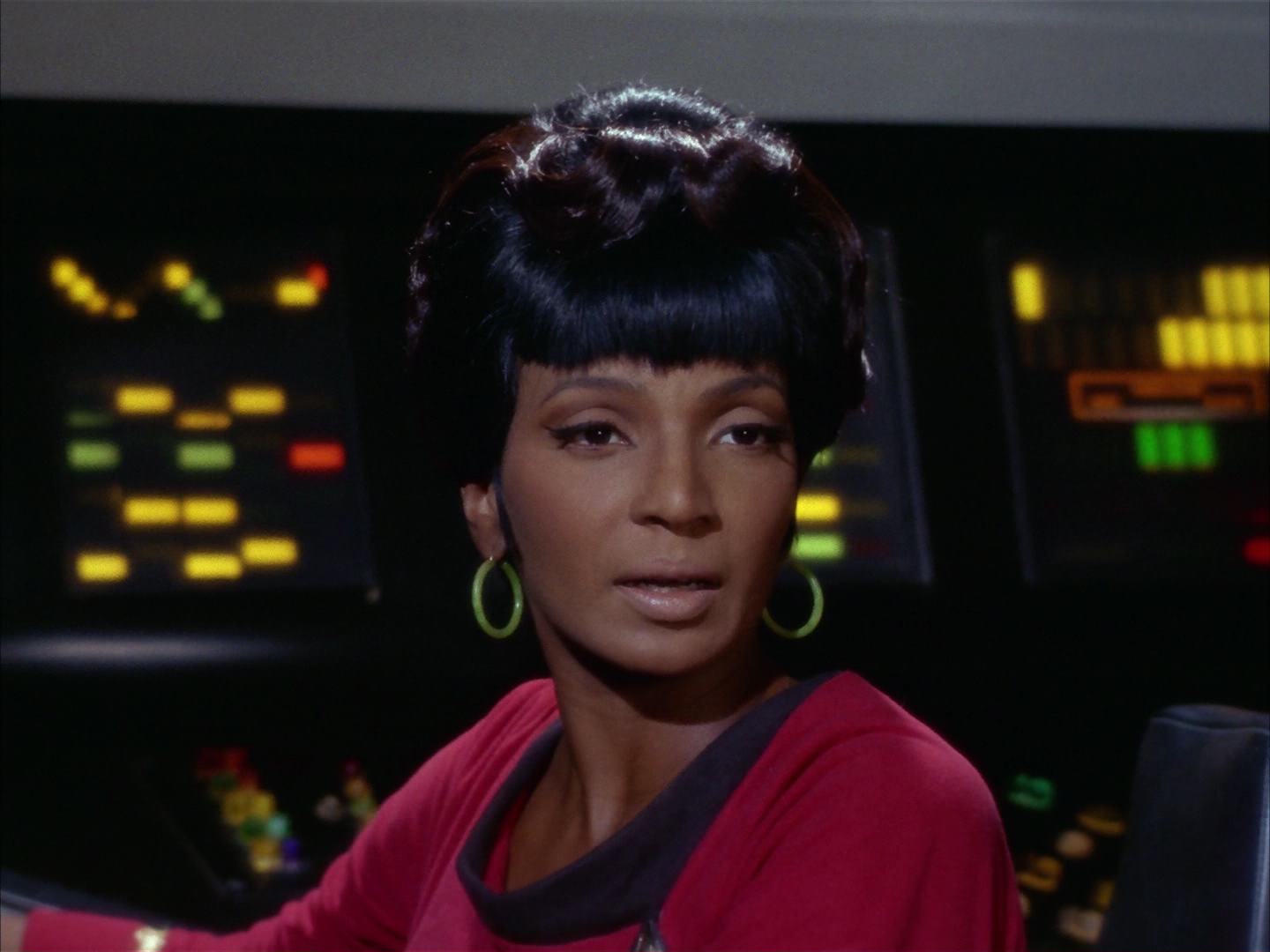 ariane179254_StarTrek_2x13_Obsession_0795.jpg