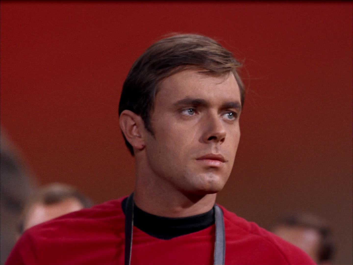 ariane179254_StarTrek_2x13_Obsession_0876.jpg