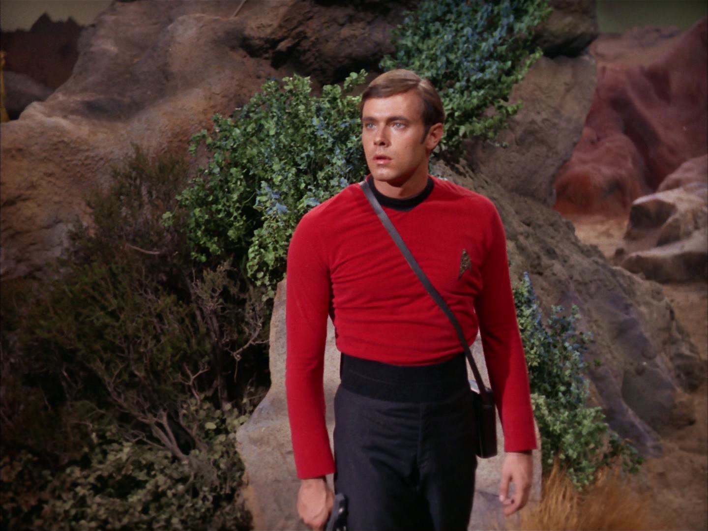 ariane179254_StarTrek_2x13_Obsession_0924.jpg