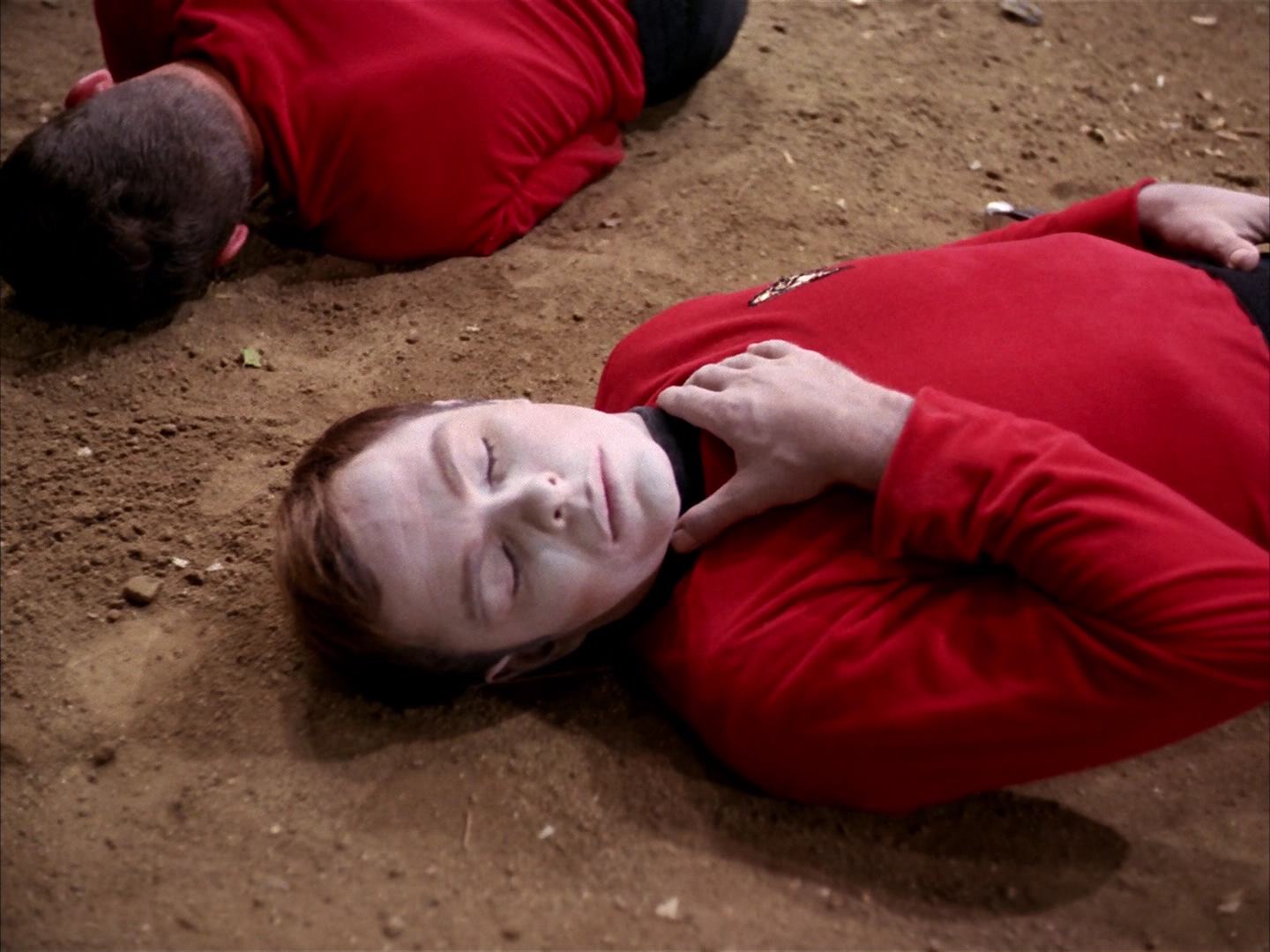 ariane179254_StarTrek_2x13_Obsession_0962.jpg