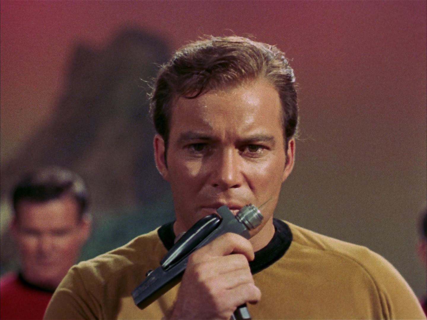 ariane179254_StarTrek_2x13_Obsession_0970.jpg
