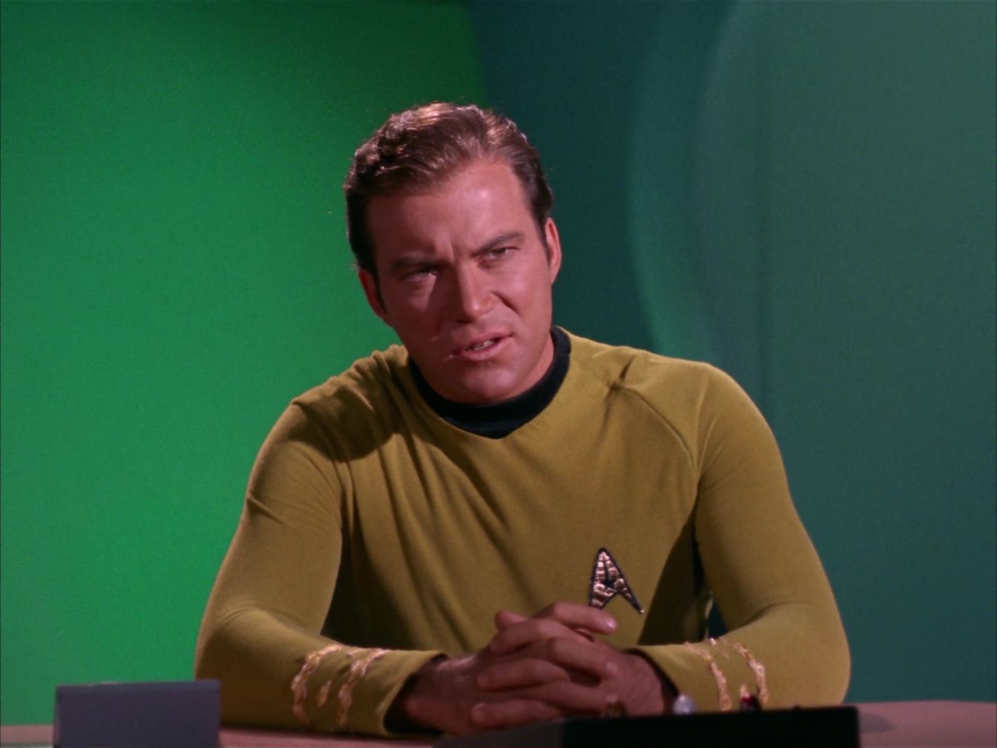 ariane179254_StarTrek_2x13_Obsession_1099.jpg