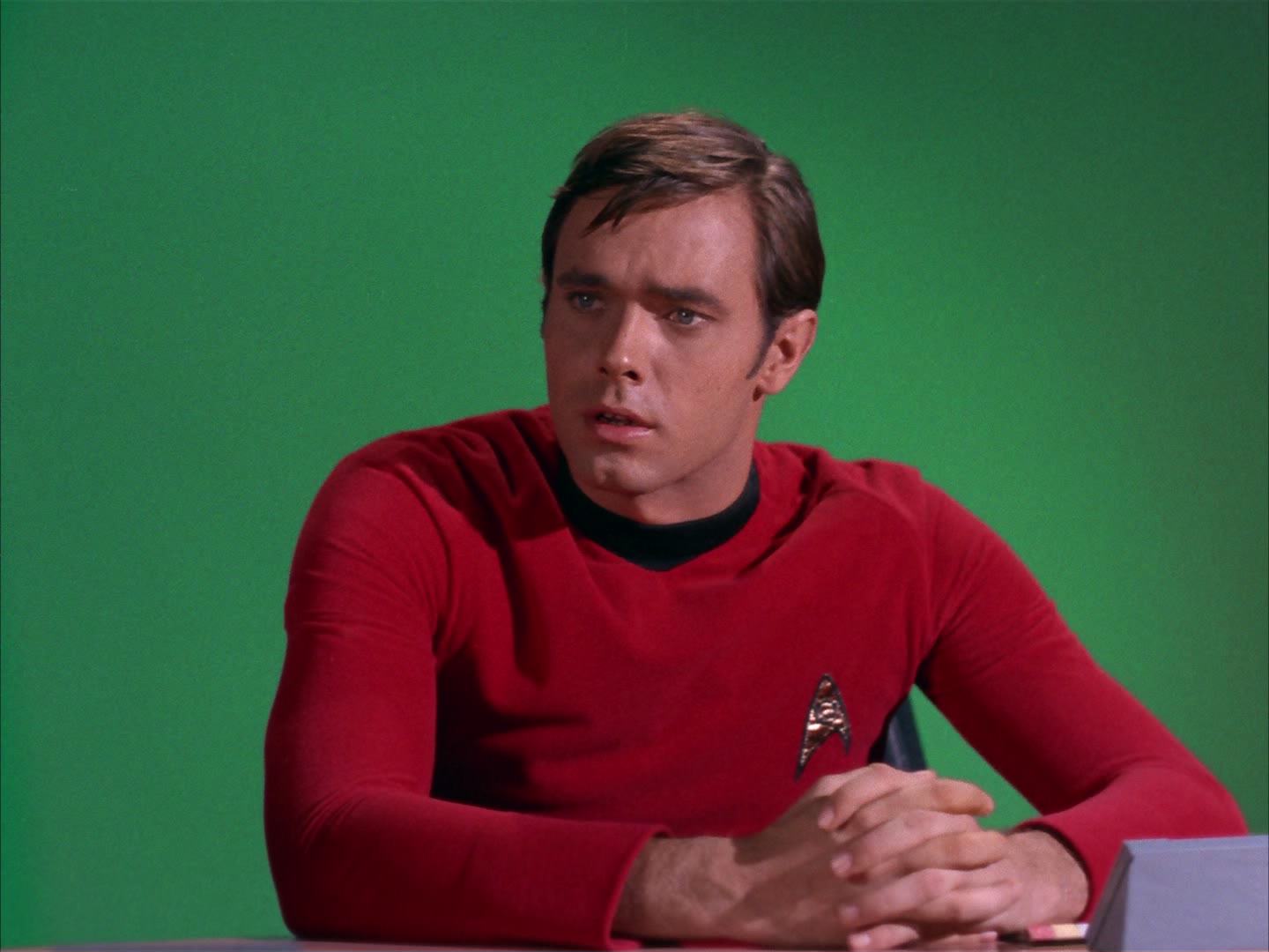ariane179254_StarTrek_2x13_Obsession_1112.jpg