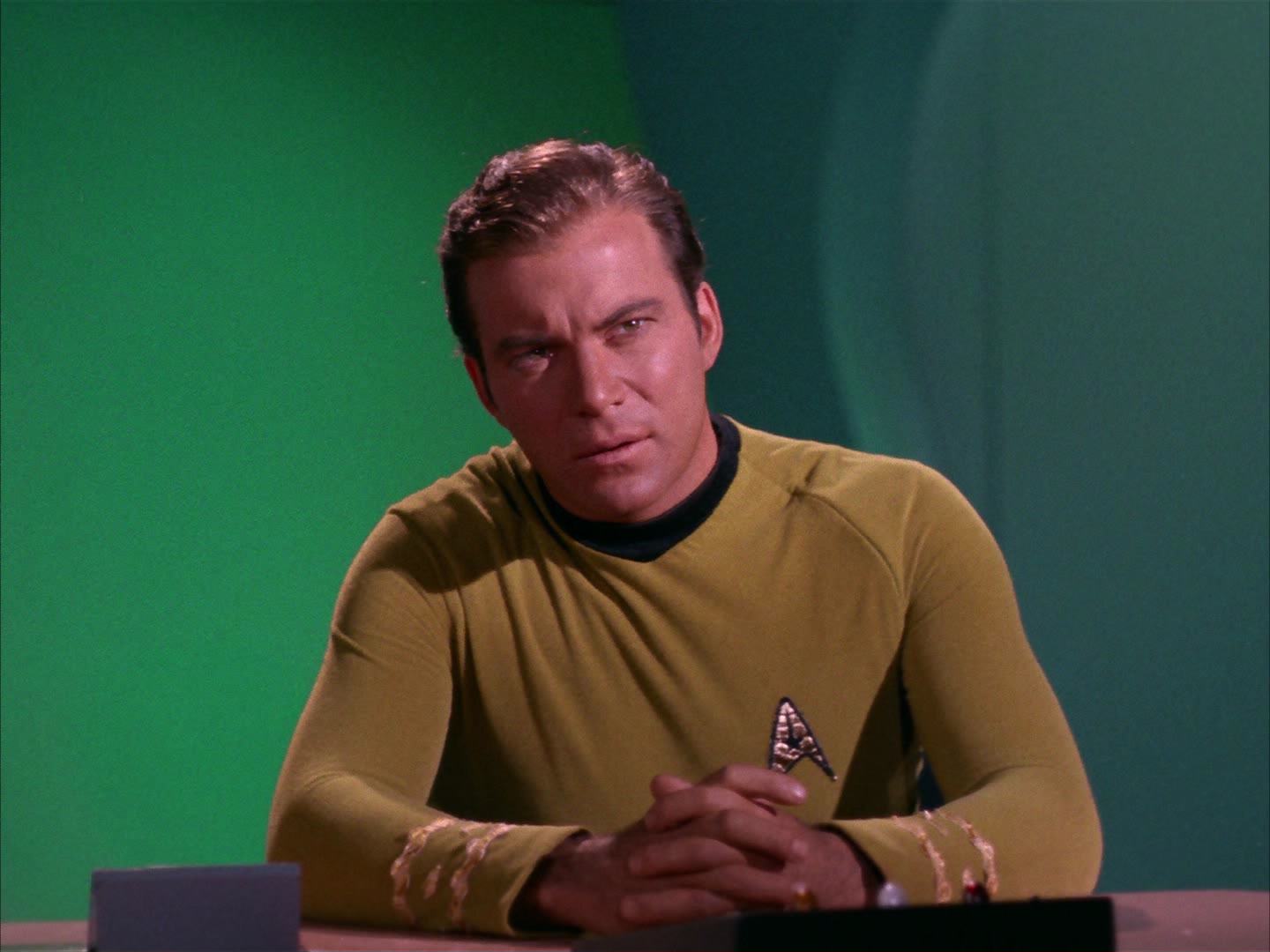 ariane179254_StarTrek_2x13_Obsession_1121.jpg