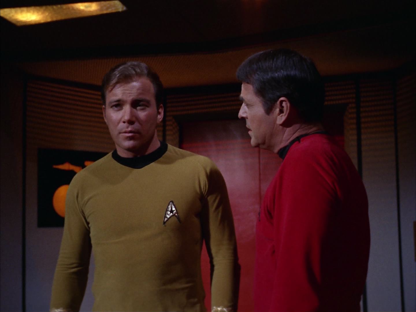 ariane179254_StarTrek_2x13_Obsession_1216.jpg