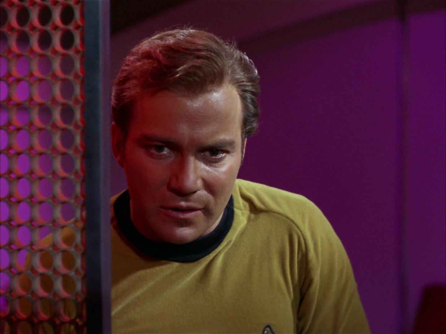 ariane179254_StarTrek_2x13_Obsession_1559.jpg