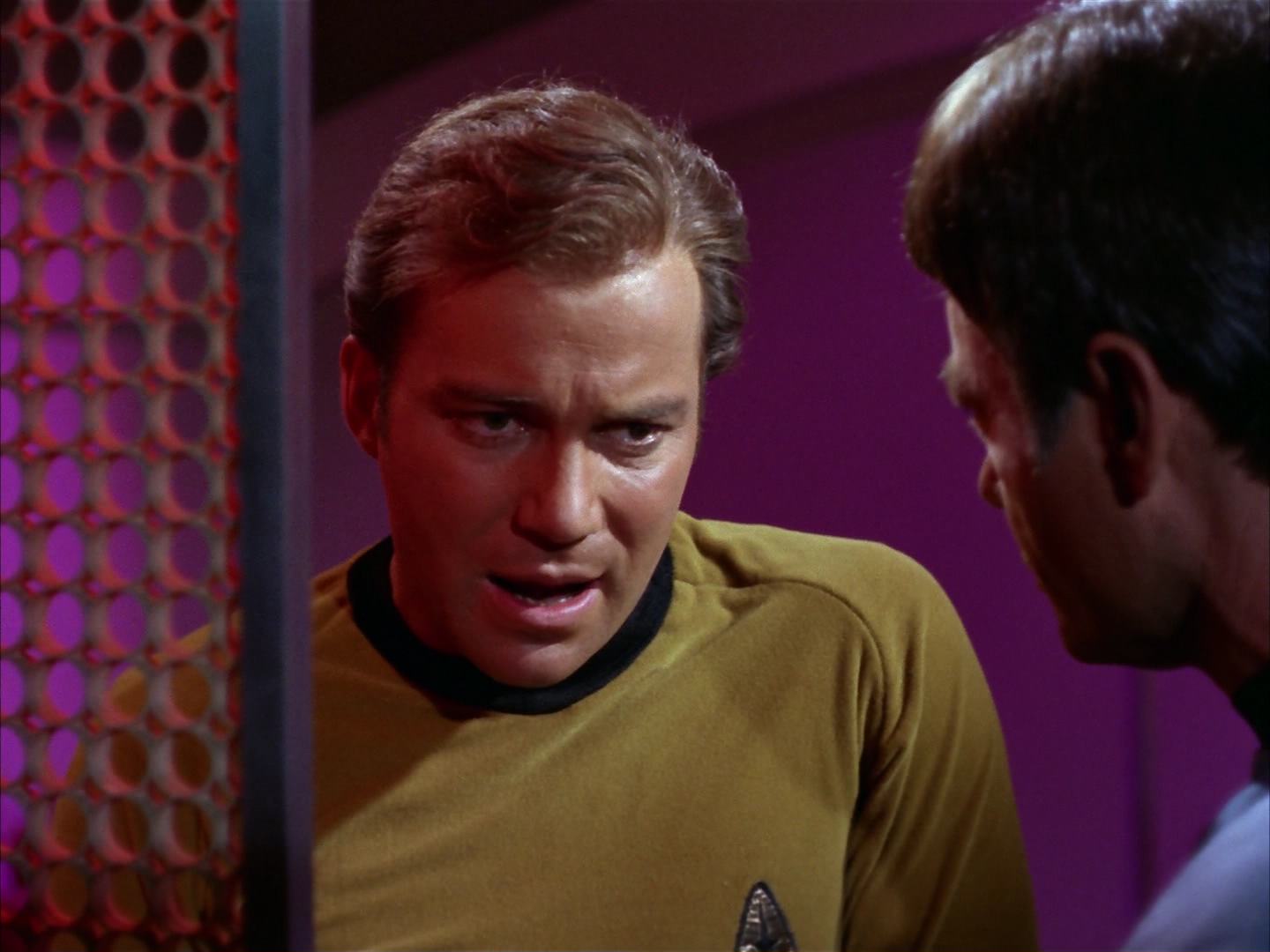 ariane179254_StarTrek_2x13_Obsession_1568.jpg
