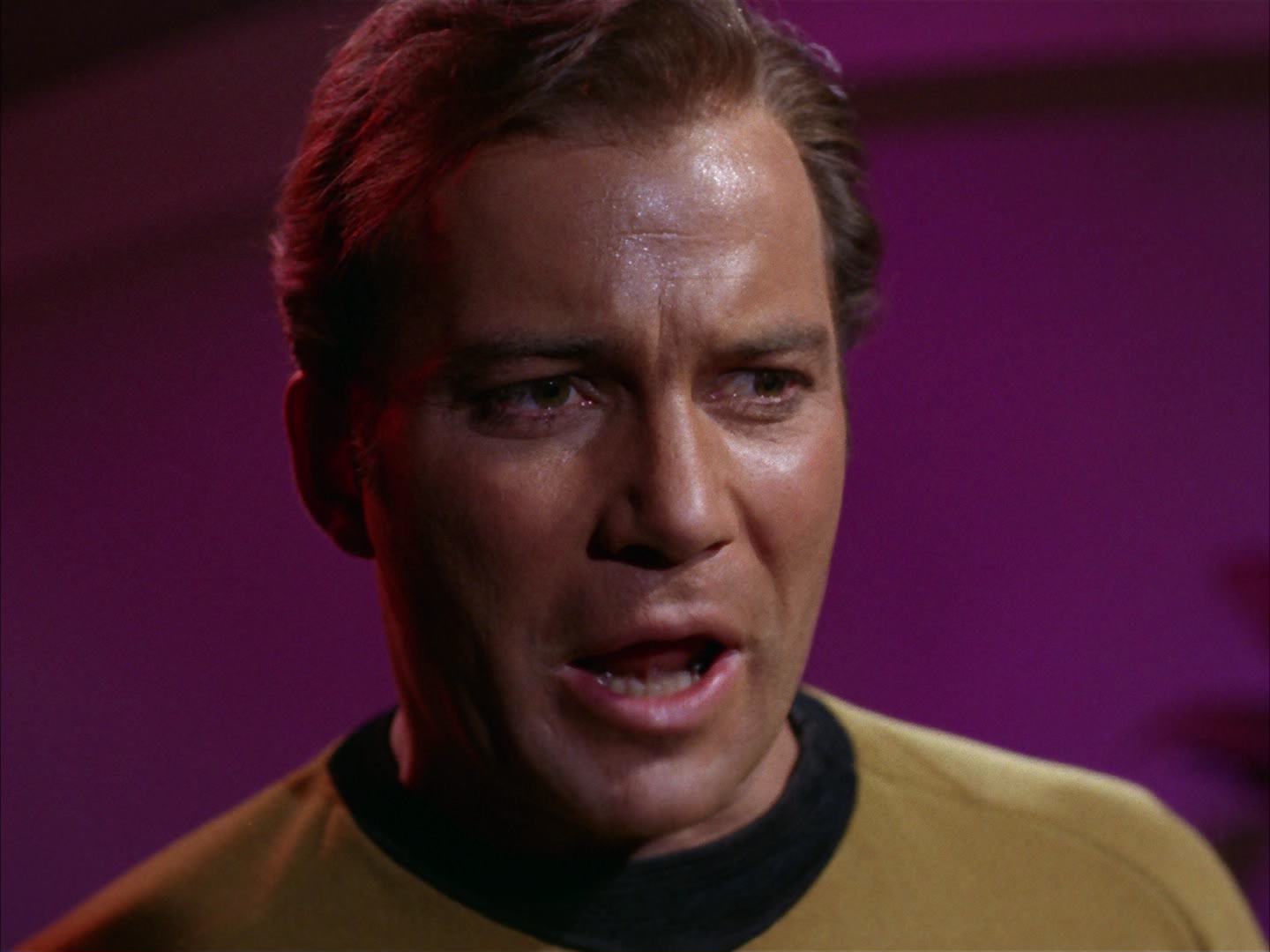 ariane179254_StarTrek_2x13_Obsession_1681.jpg