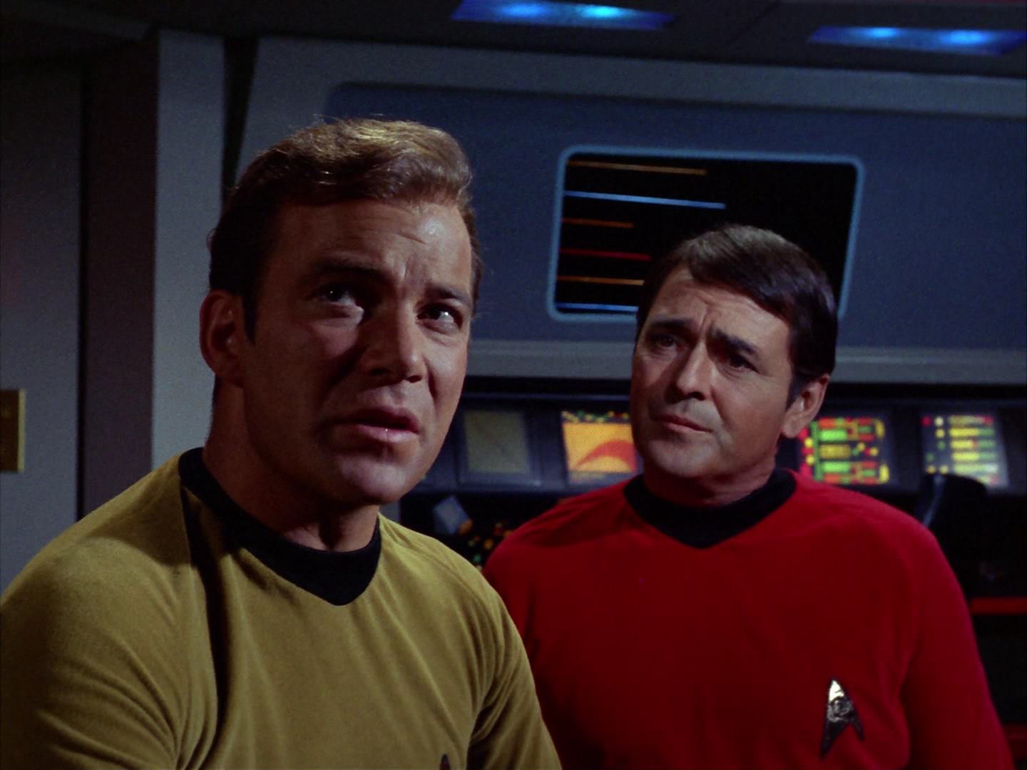 ariane179254_StarTrek_2x13_Obsession_1882.jpg